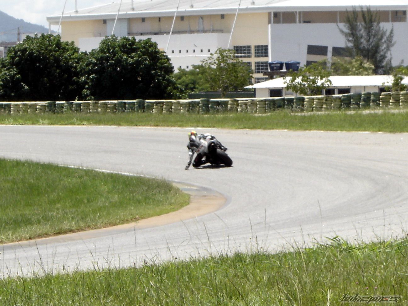 Bike Photo 1240608