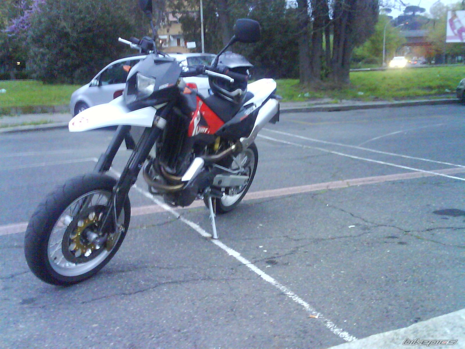 Photo 1240903