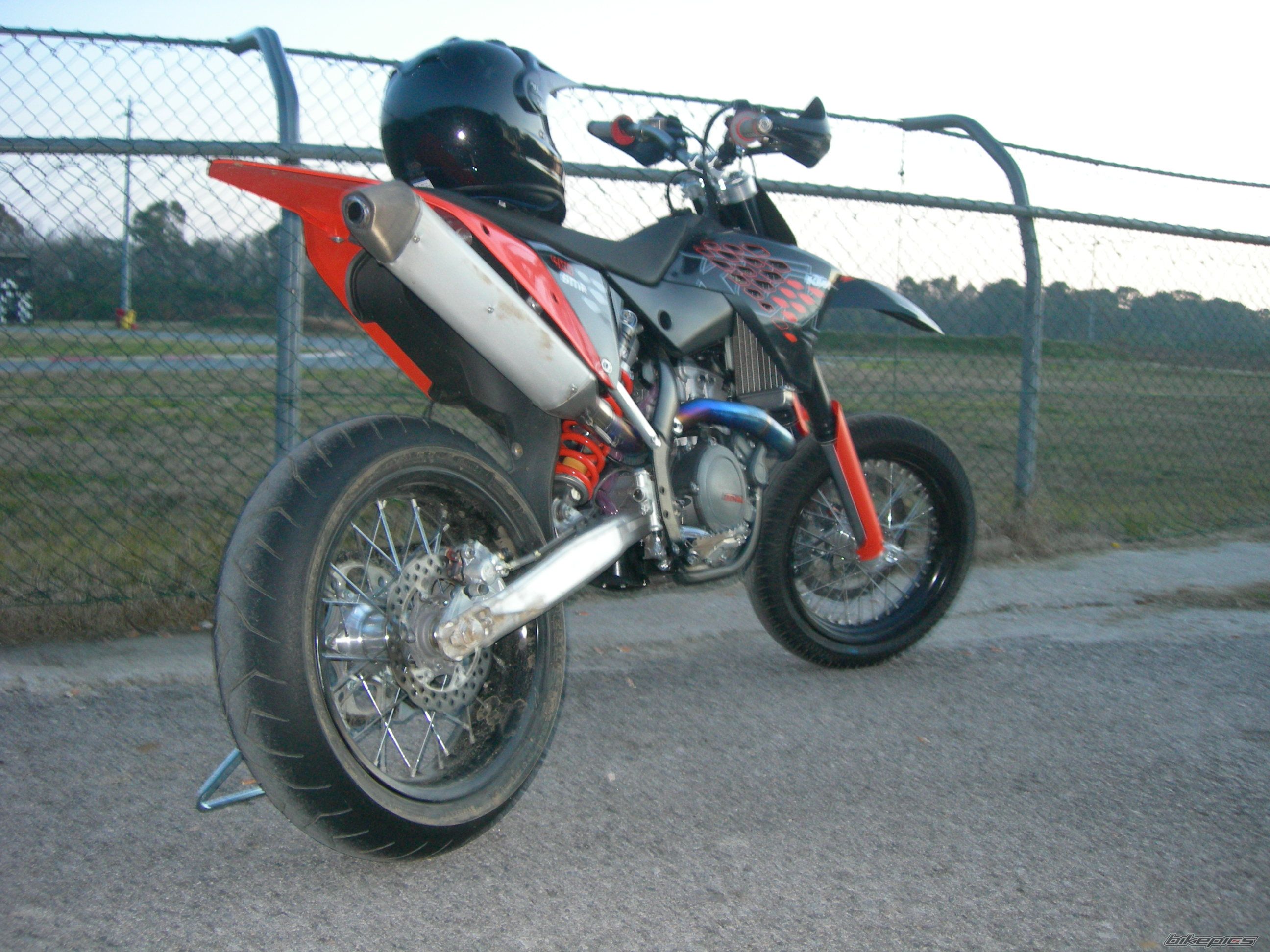 Photo 1240943