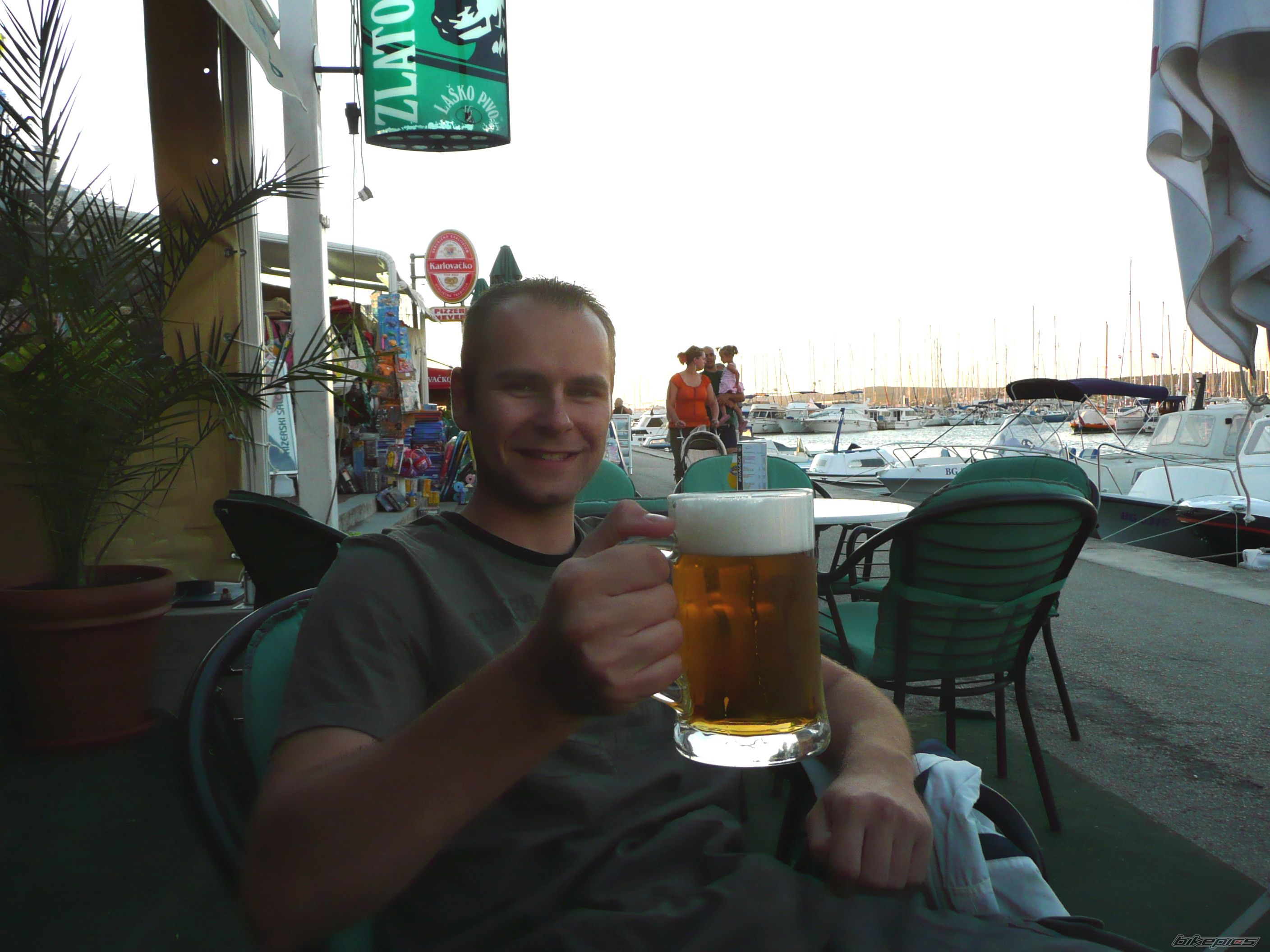 Photo 1241104