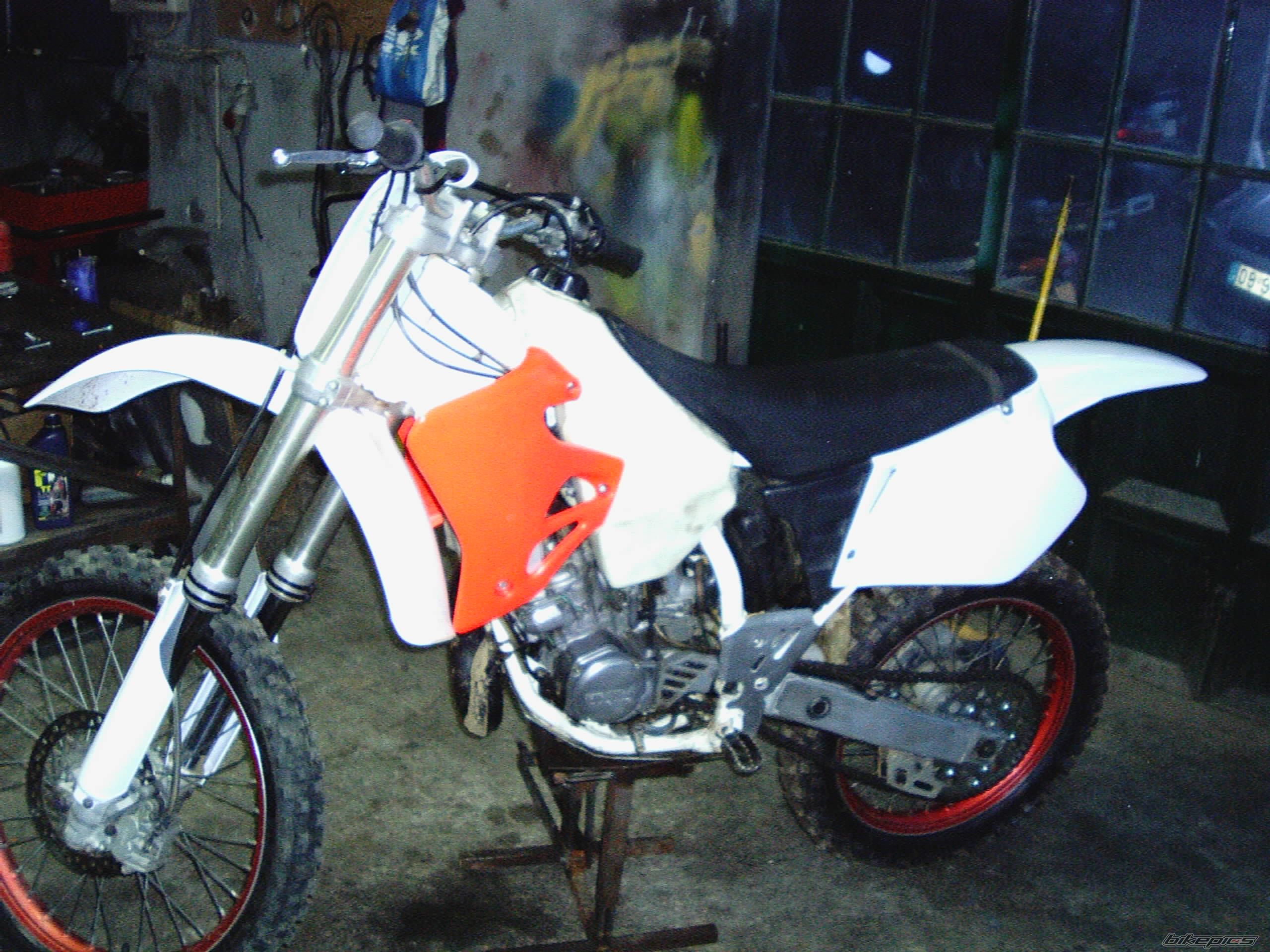 Photo 1241206