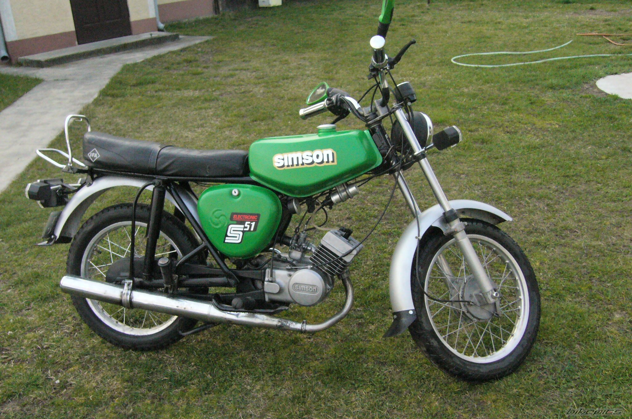 Photo 1241360