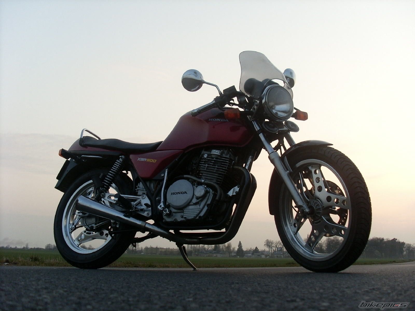 Photo 1241570