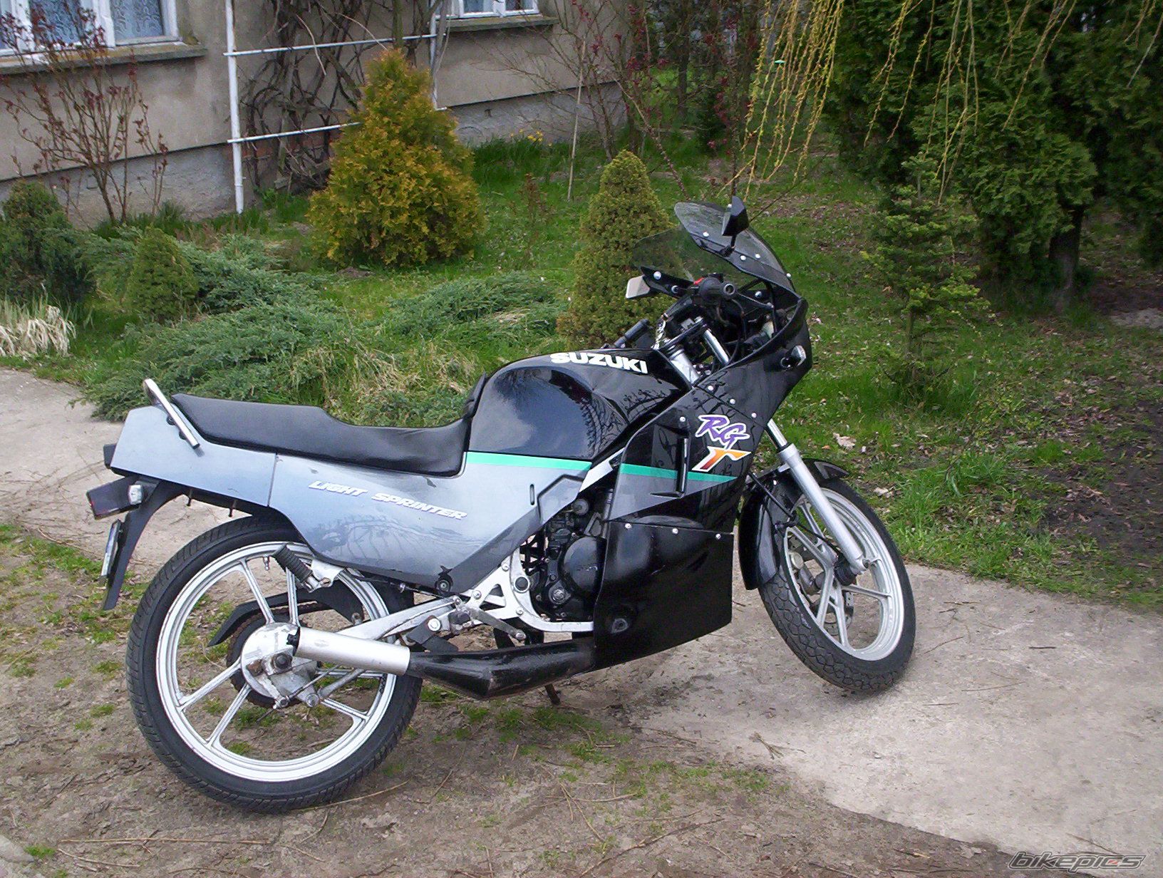 Photo 1242198