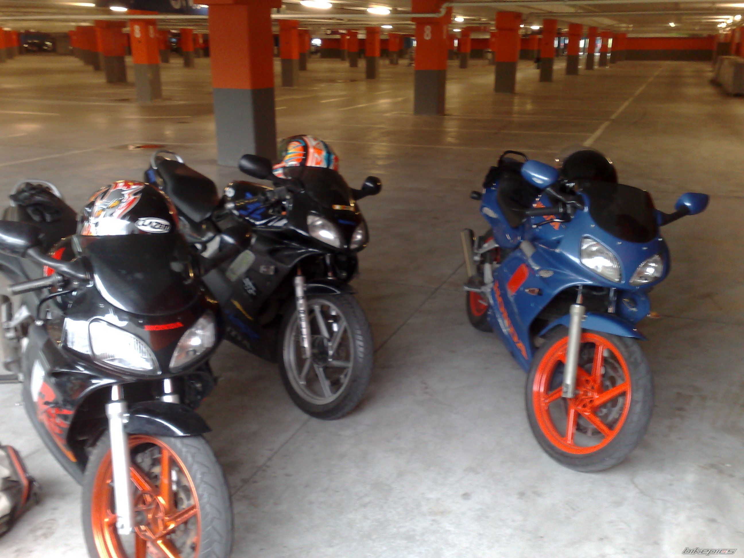Photo 1242418