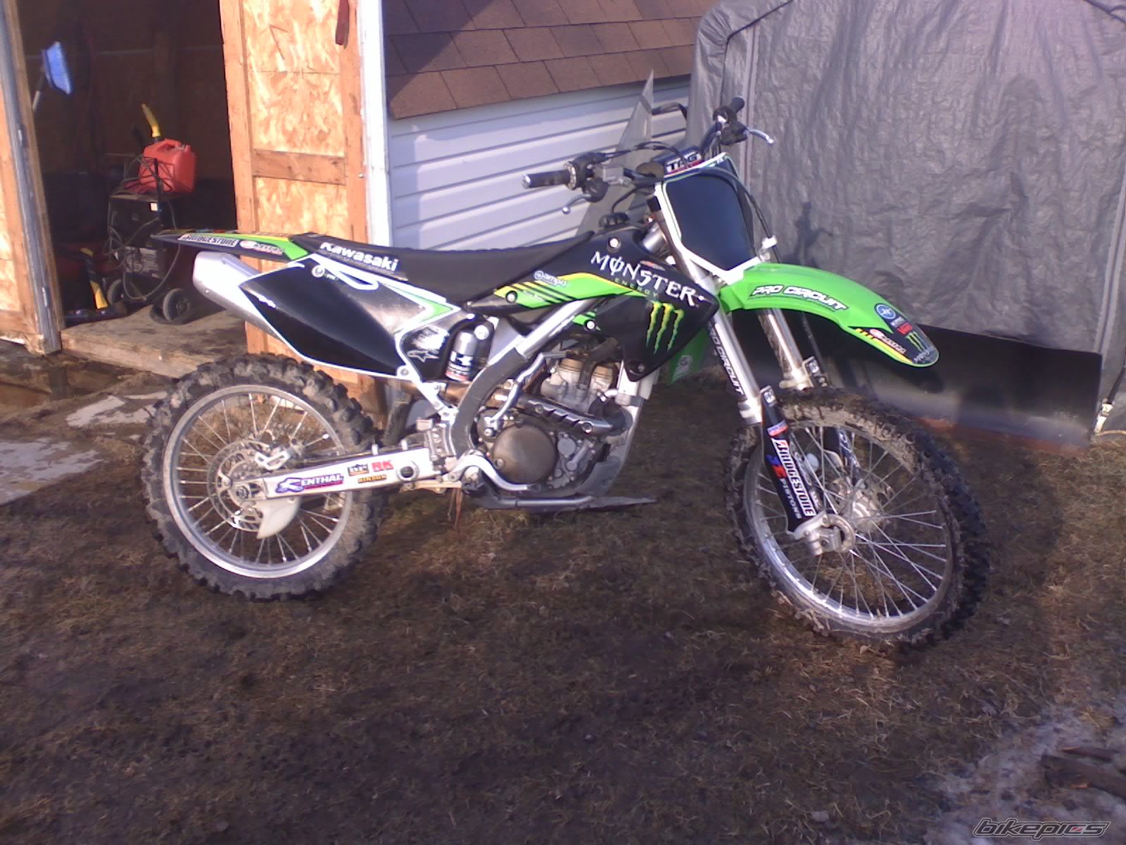 Photo 1242509