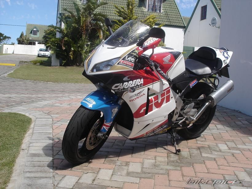Photo 1242557