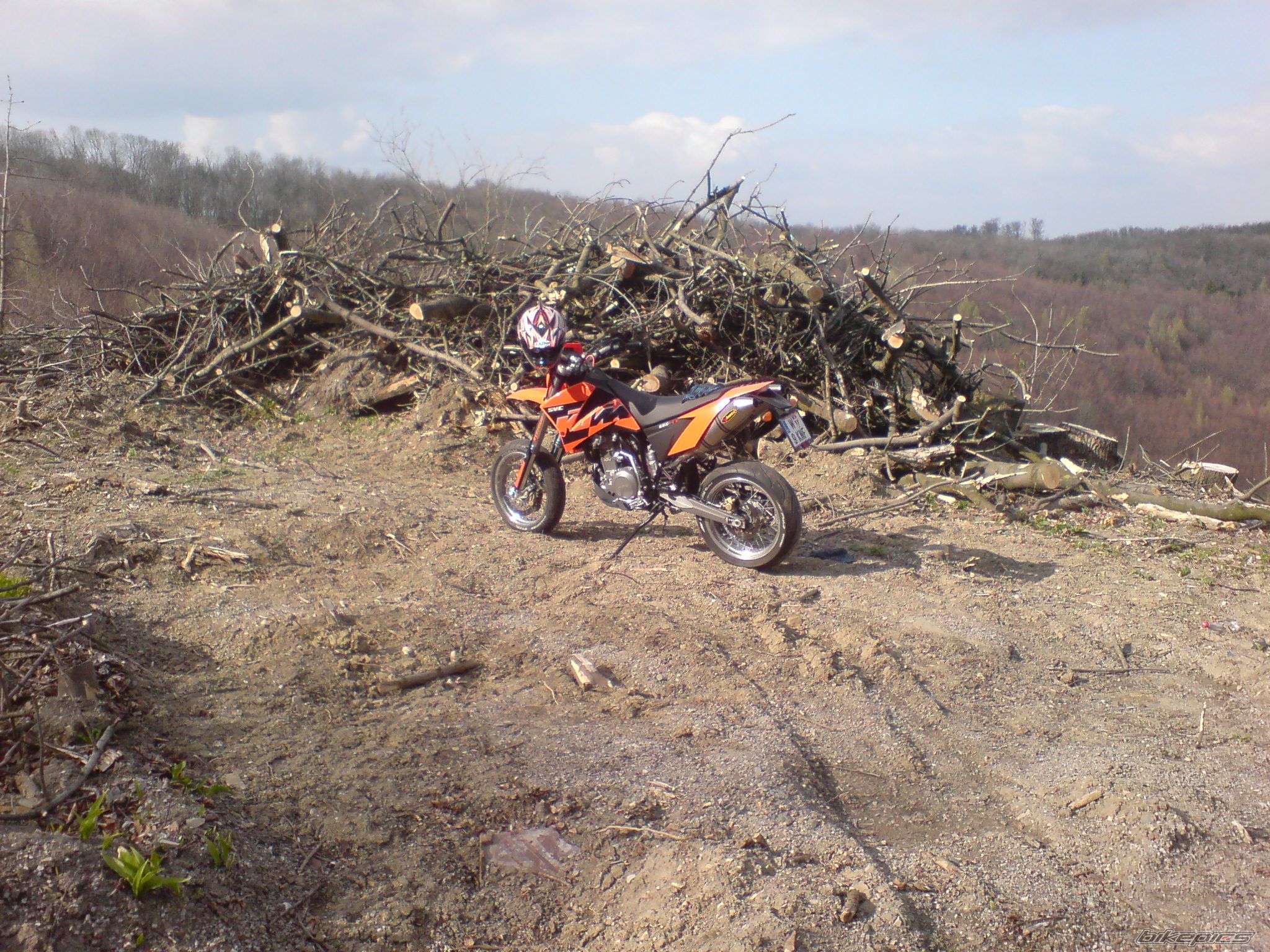 Photo 1242625