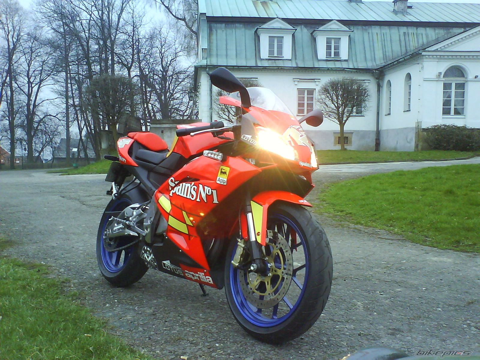 Photo 1242646
