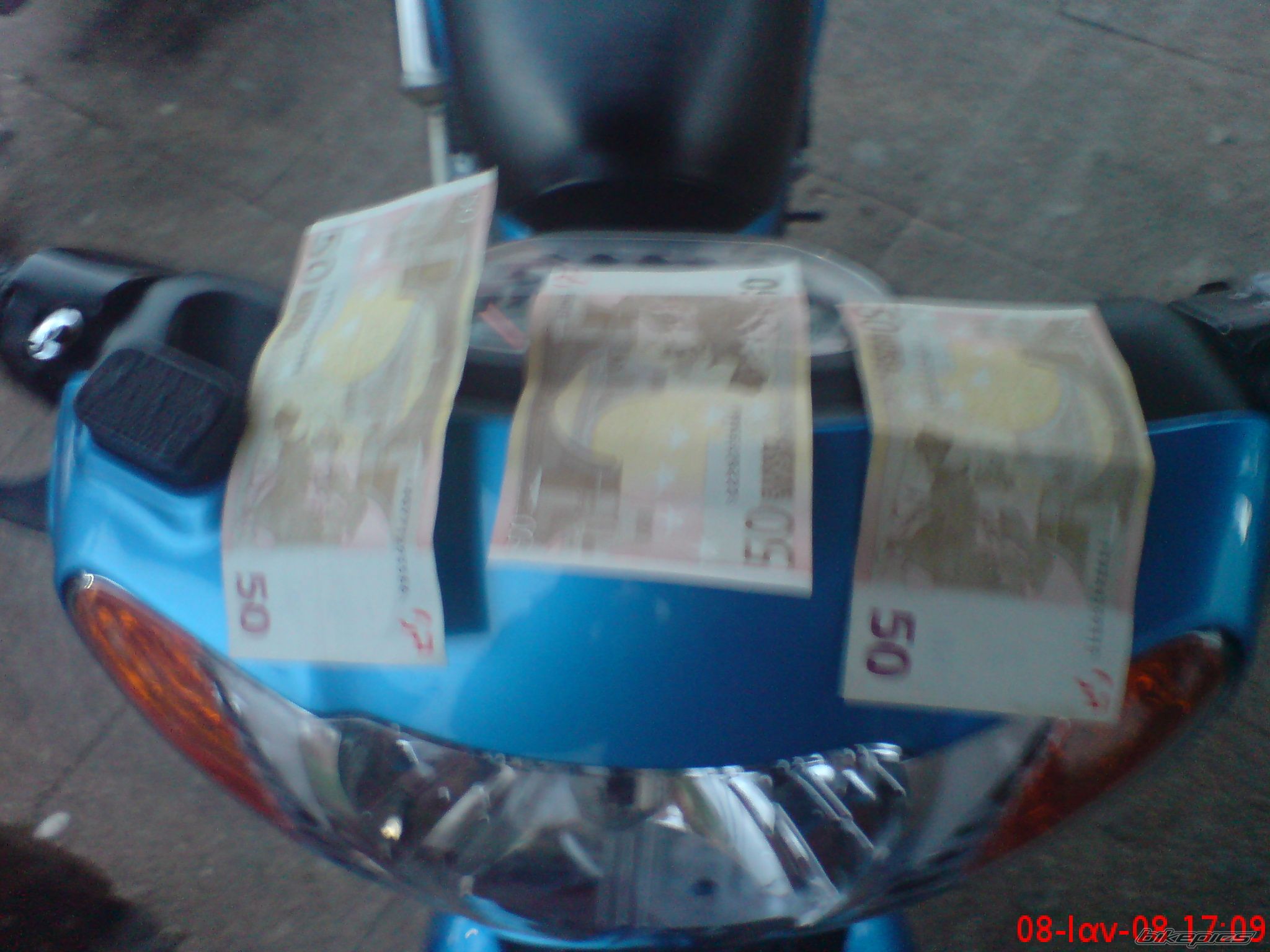 Photo 1242679