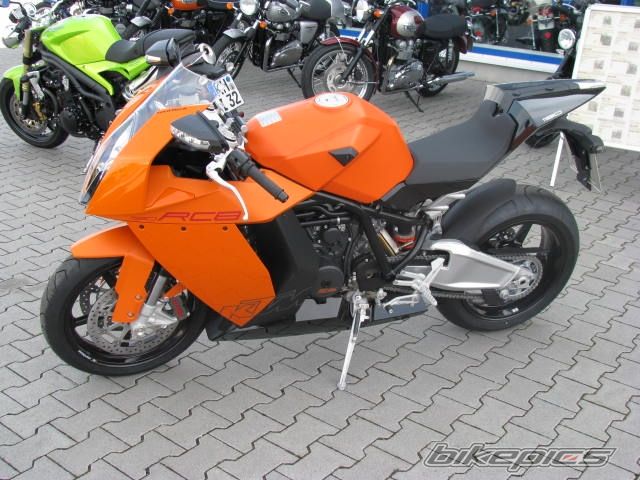 Photo 1242738
