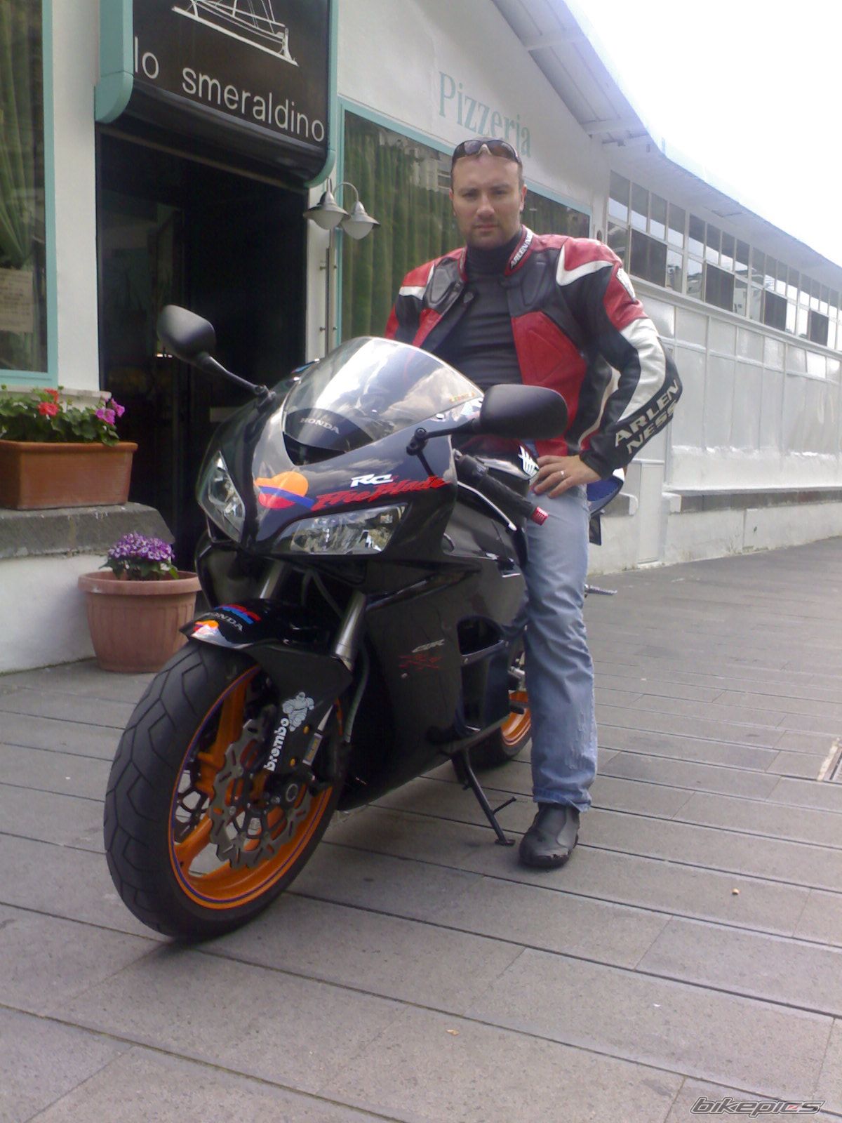Photo 1242930