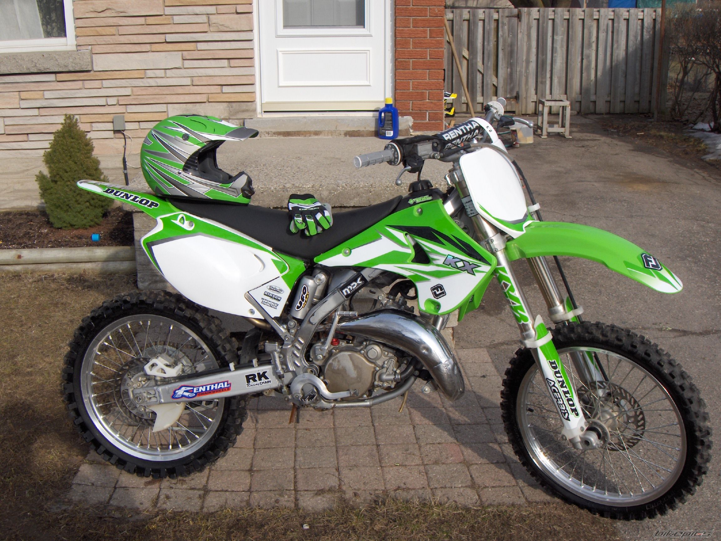 Photo 1242959