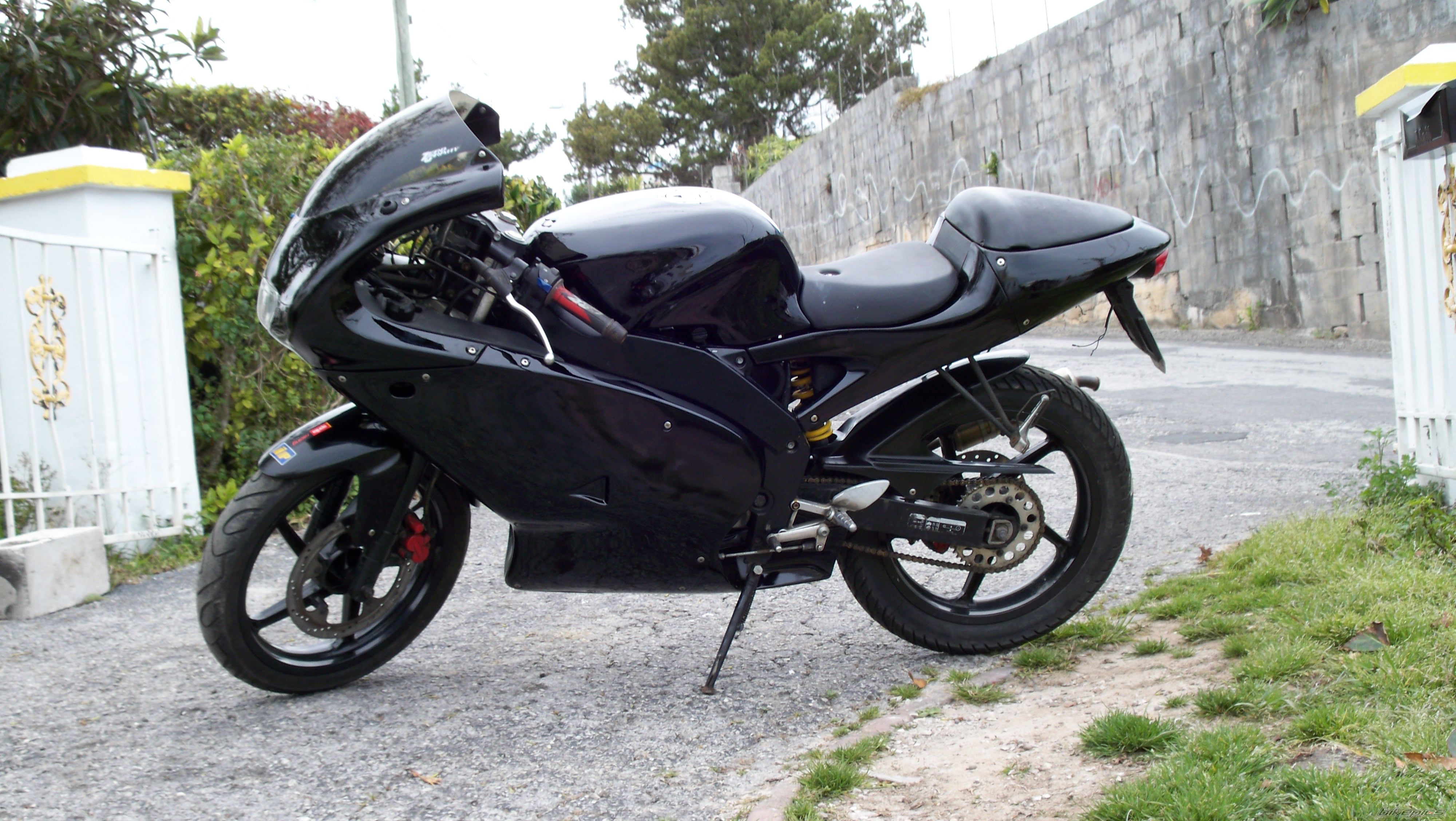 Photo 1243098