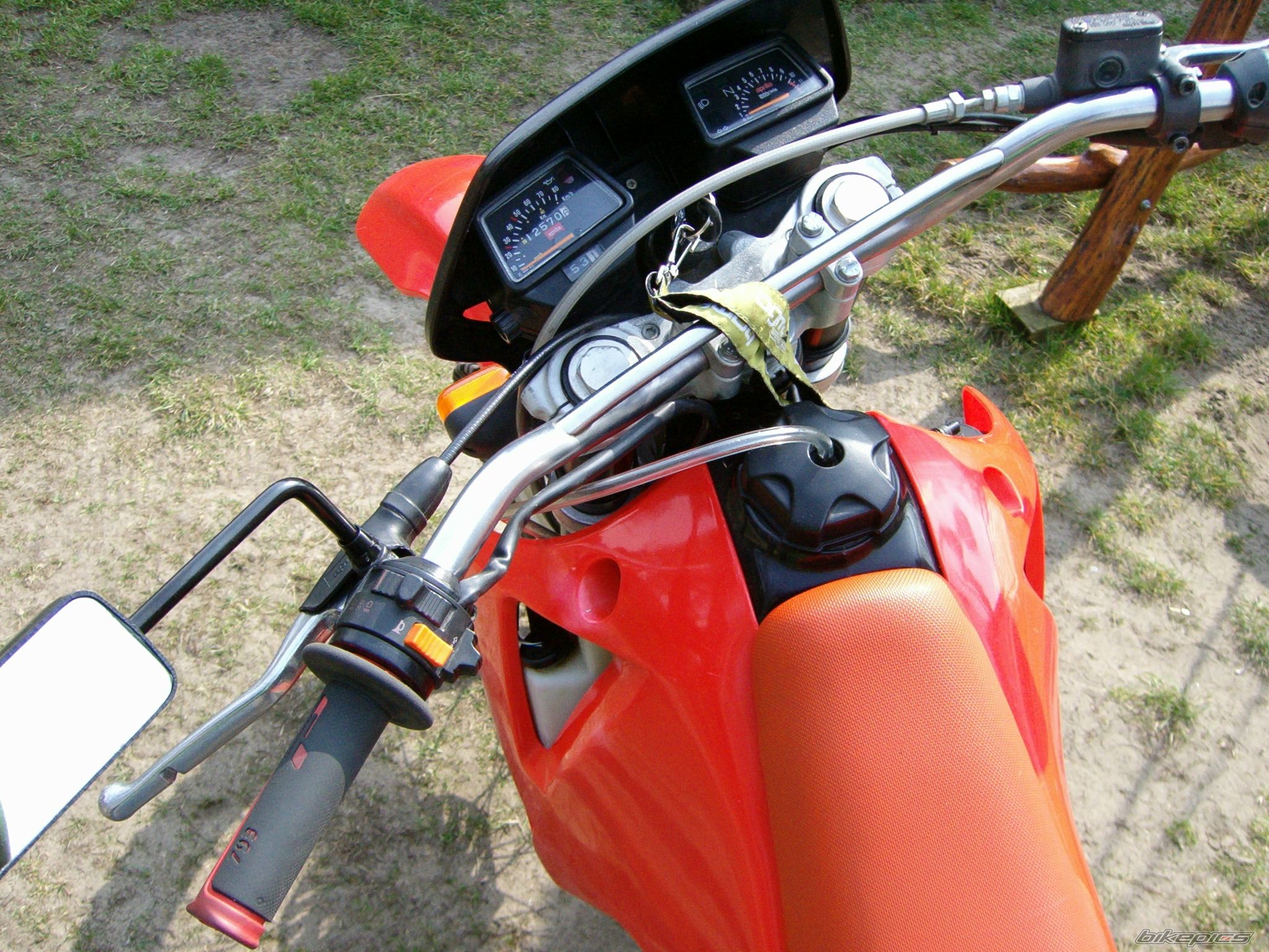 Photo 1243199