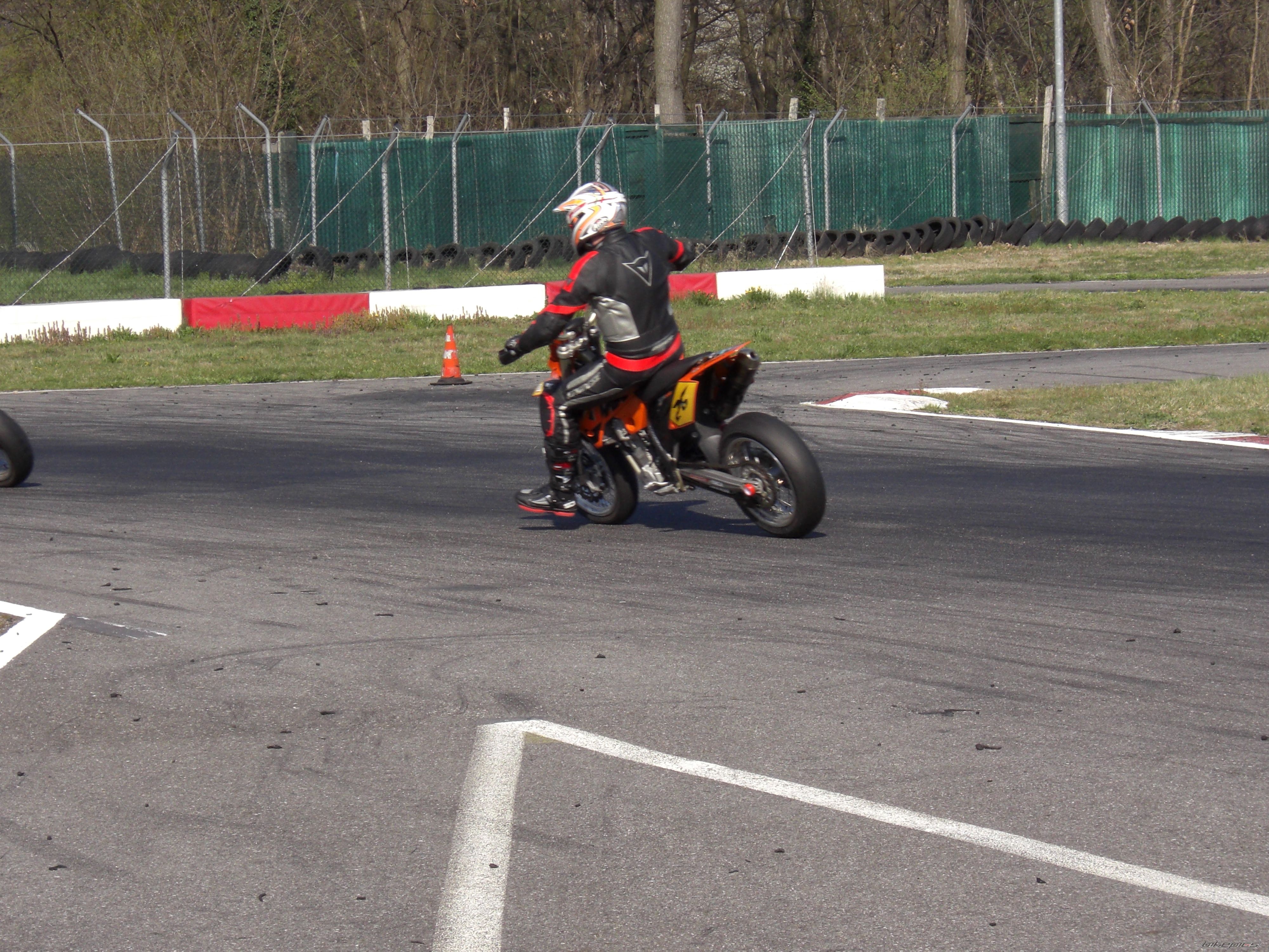Bike Photo 1243526
