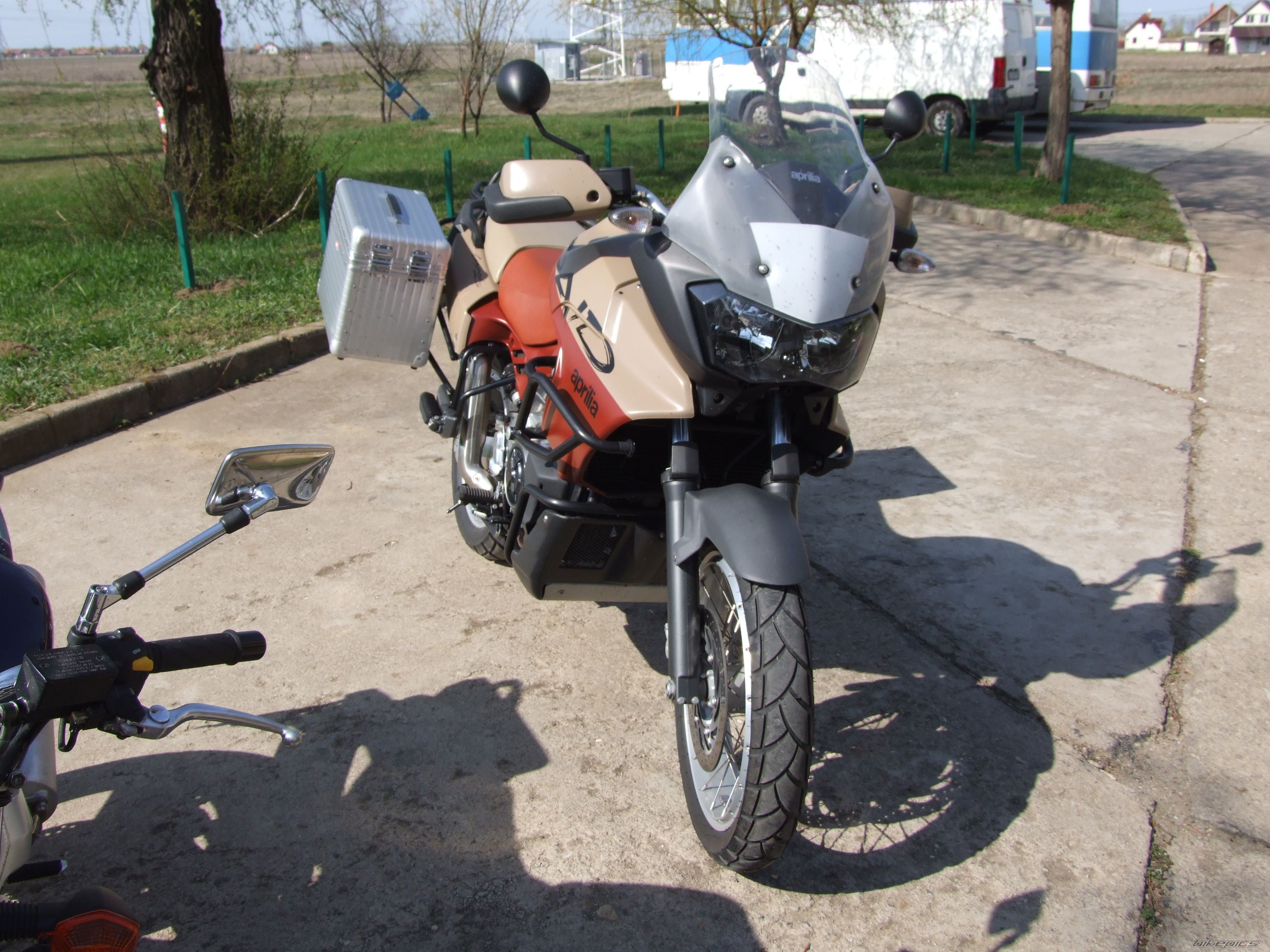 Photo 1244813