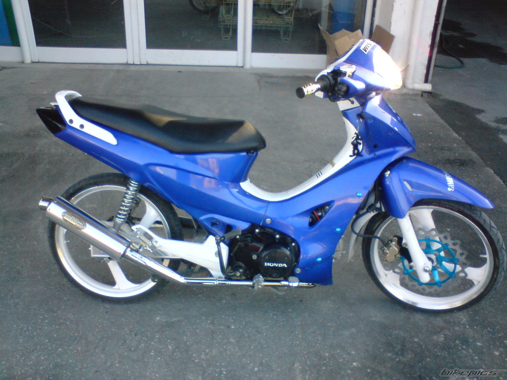 Photo 1244939