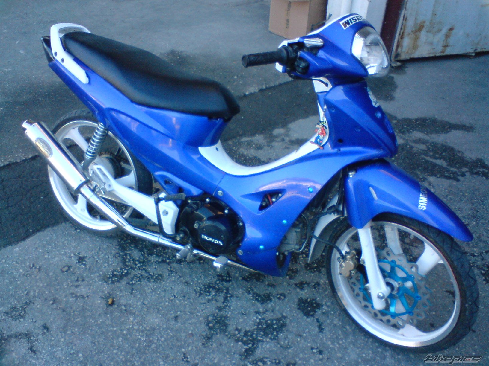 Photo 1244941