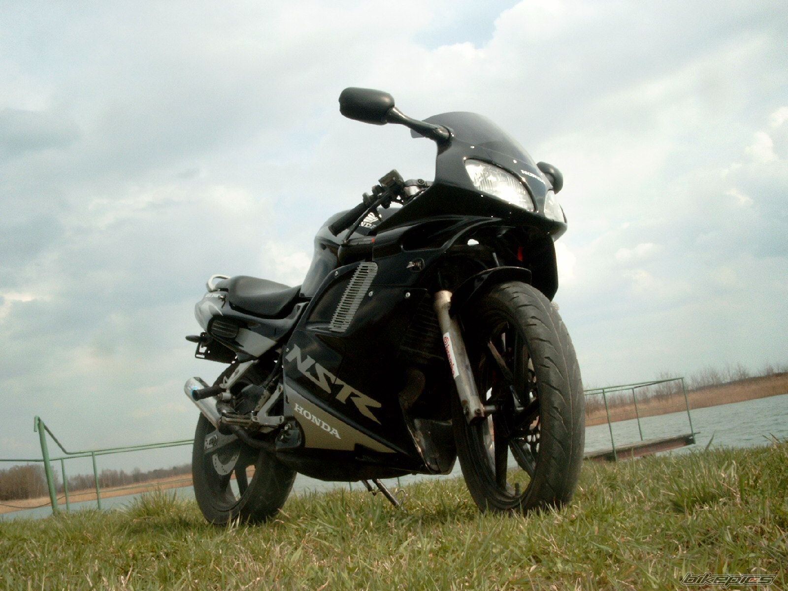 Photo 1245180