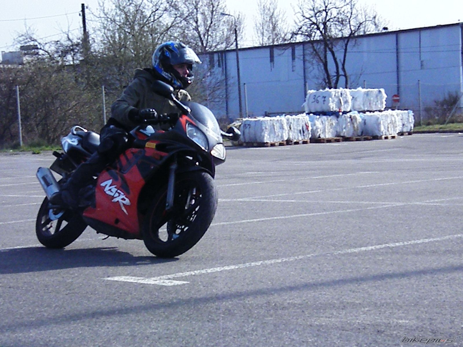 Photo 1245954