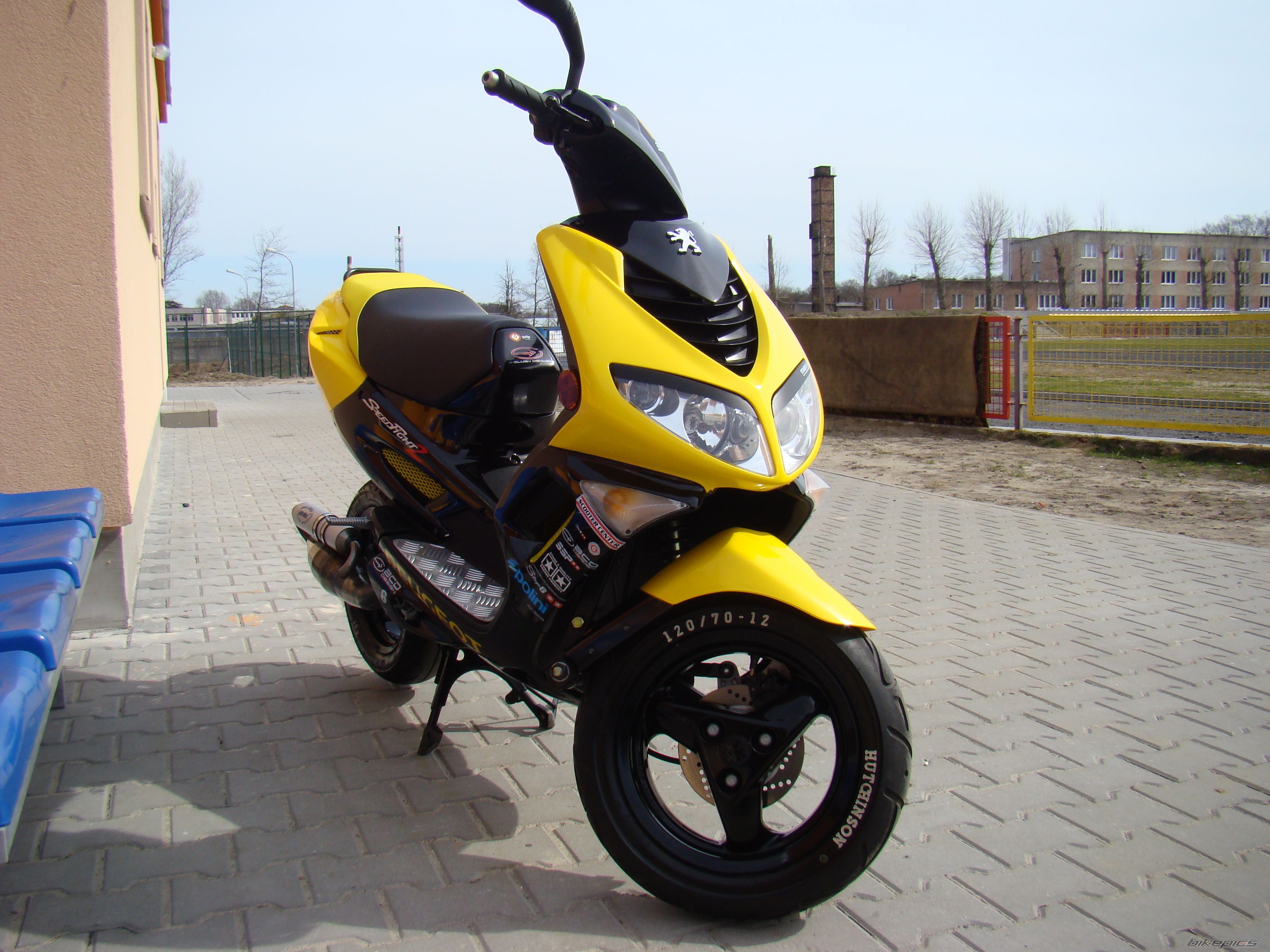 Photo 1246004