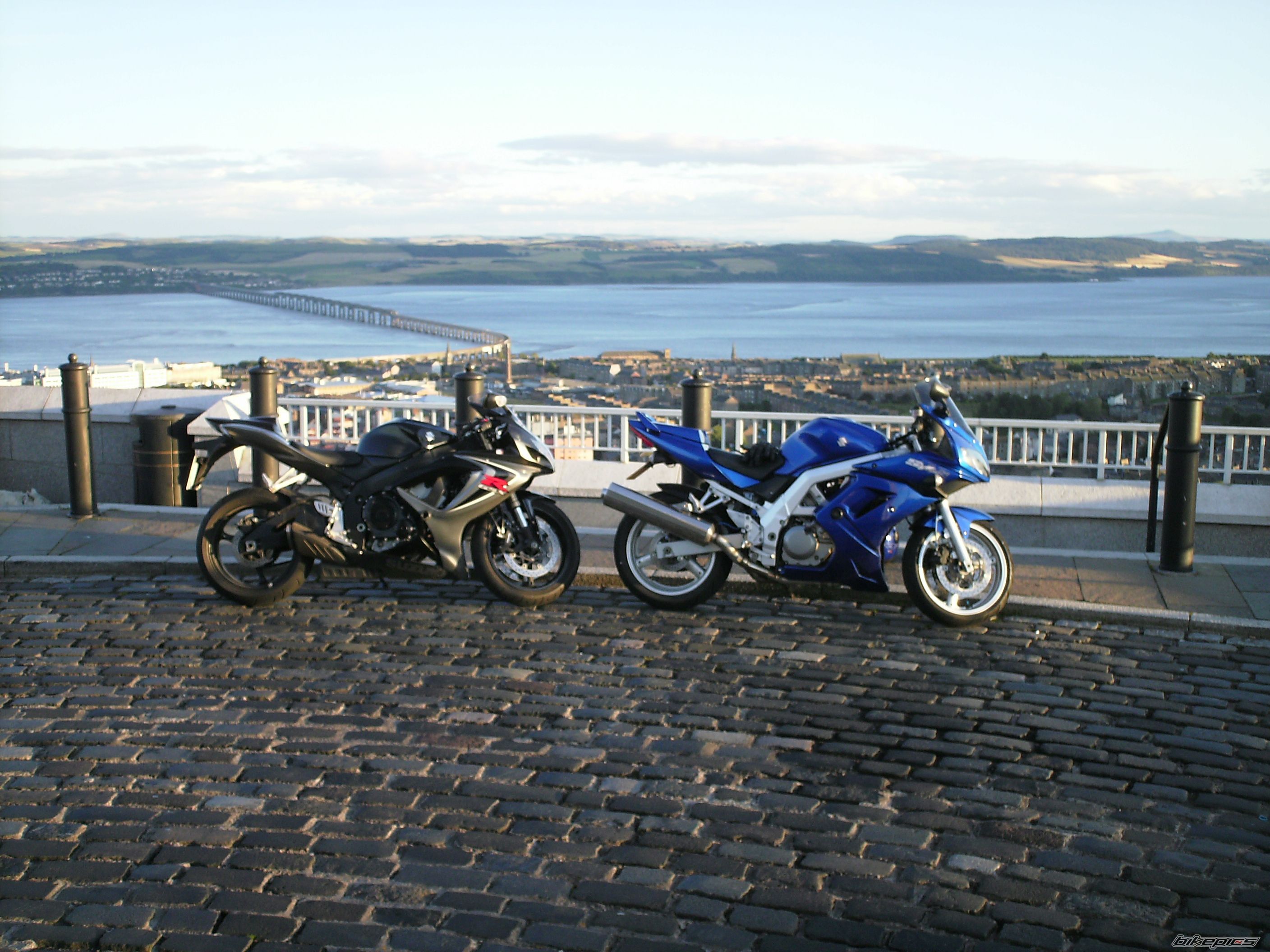 Photo 1251157