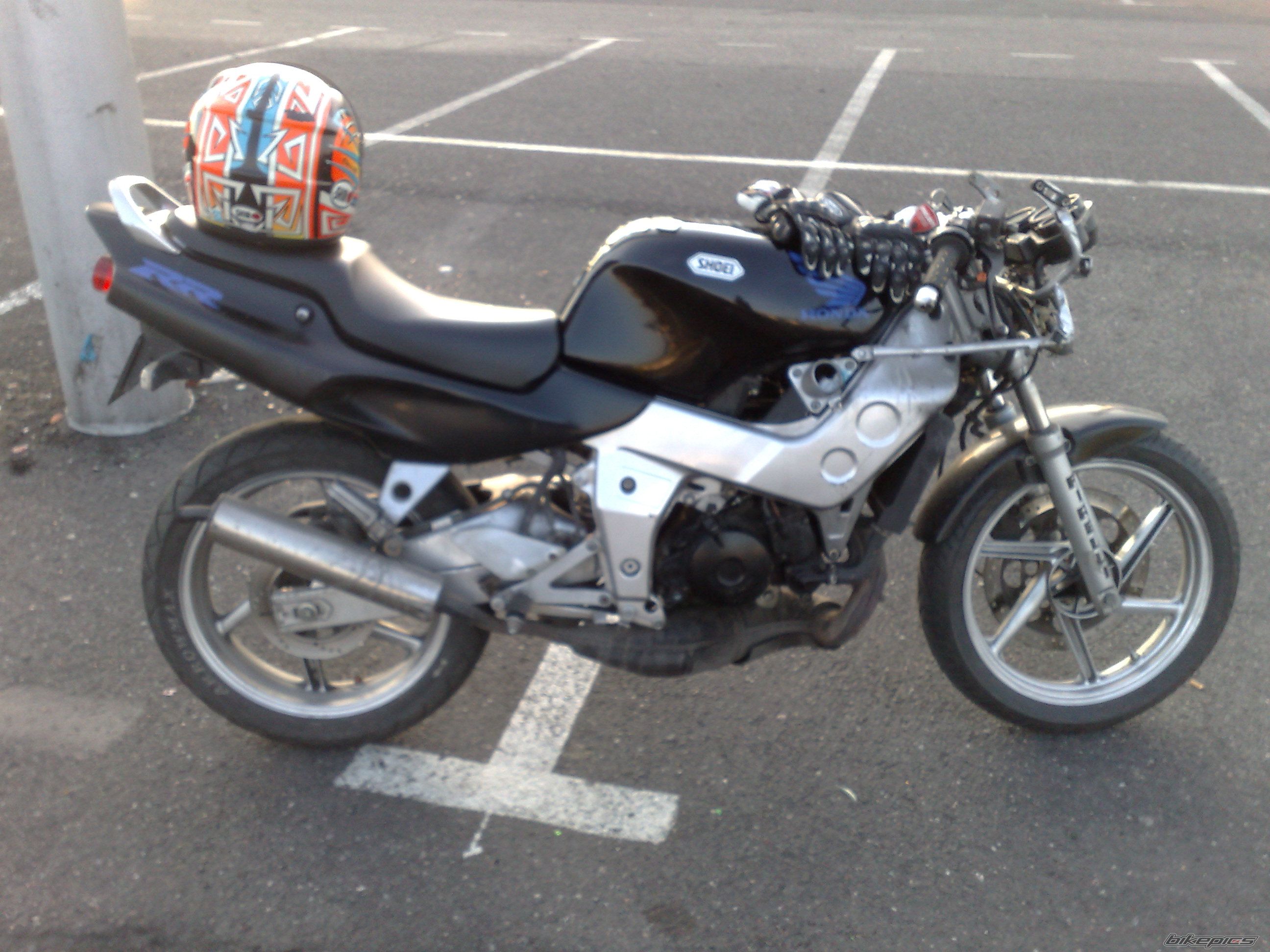 Photo 1253498