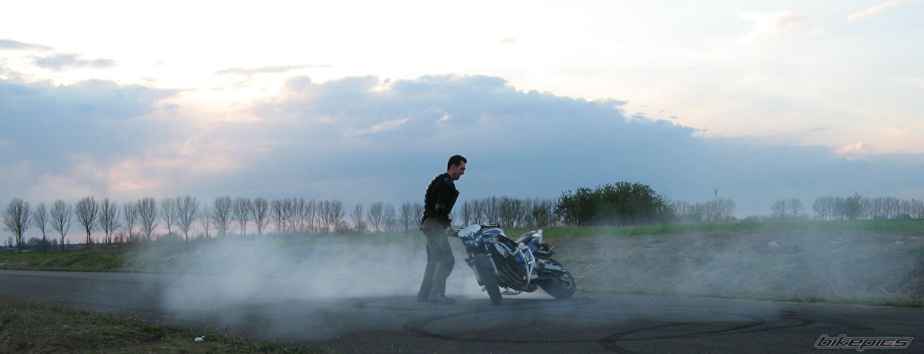 Photo 1254450