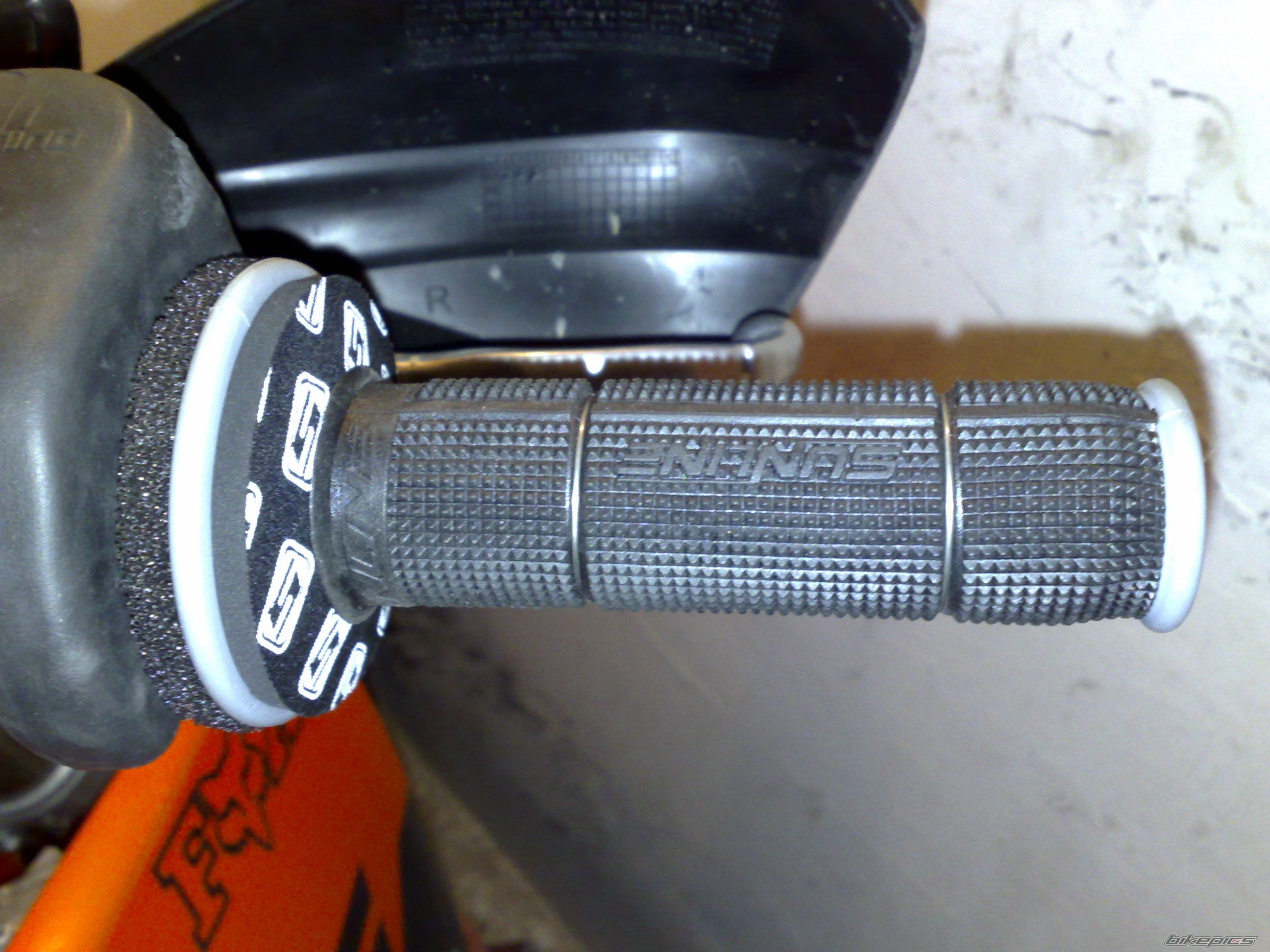 Photo 1255419