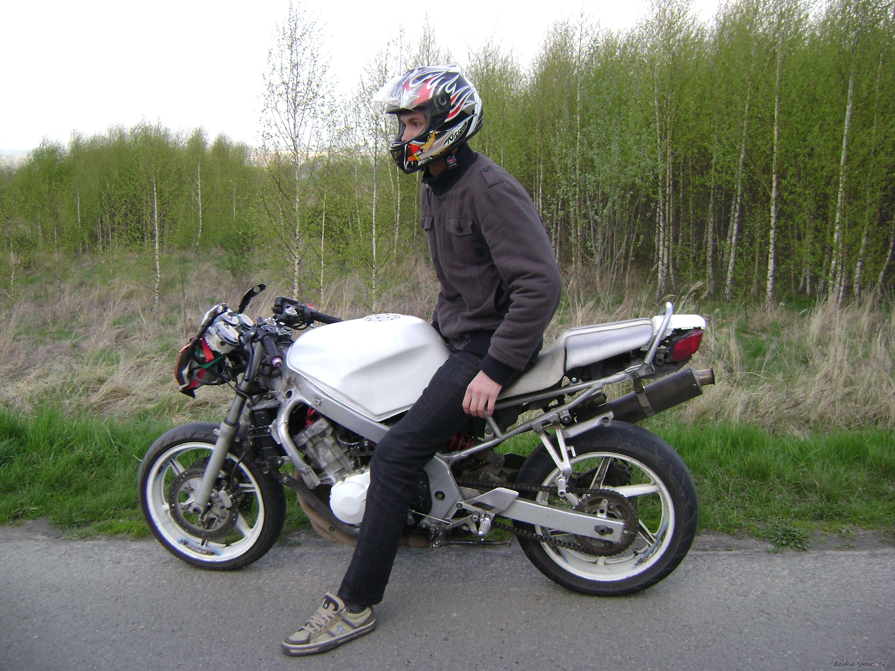 Photo 1255693