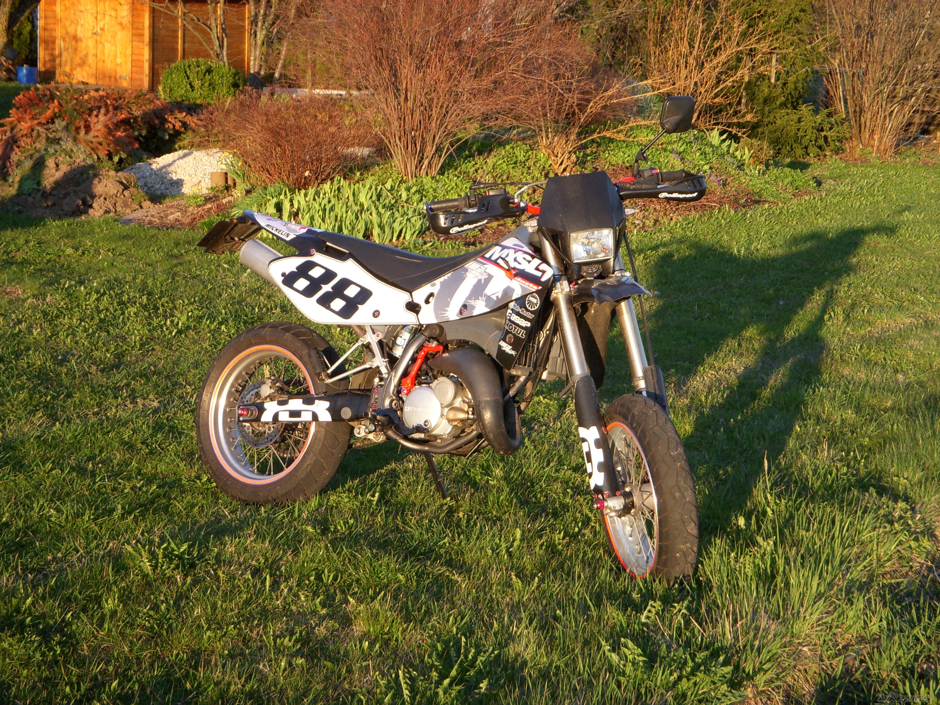 Photo 1258715