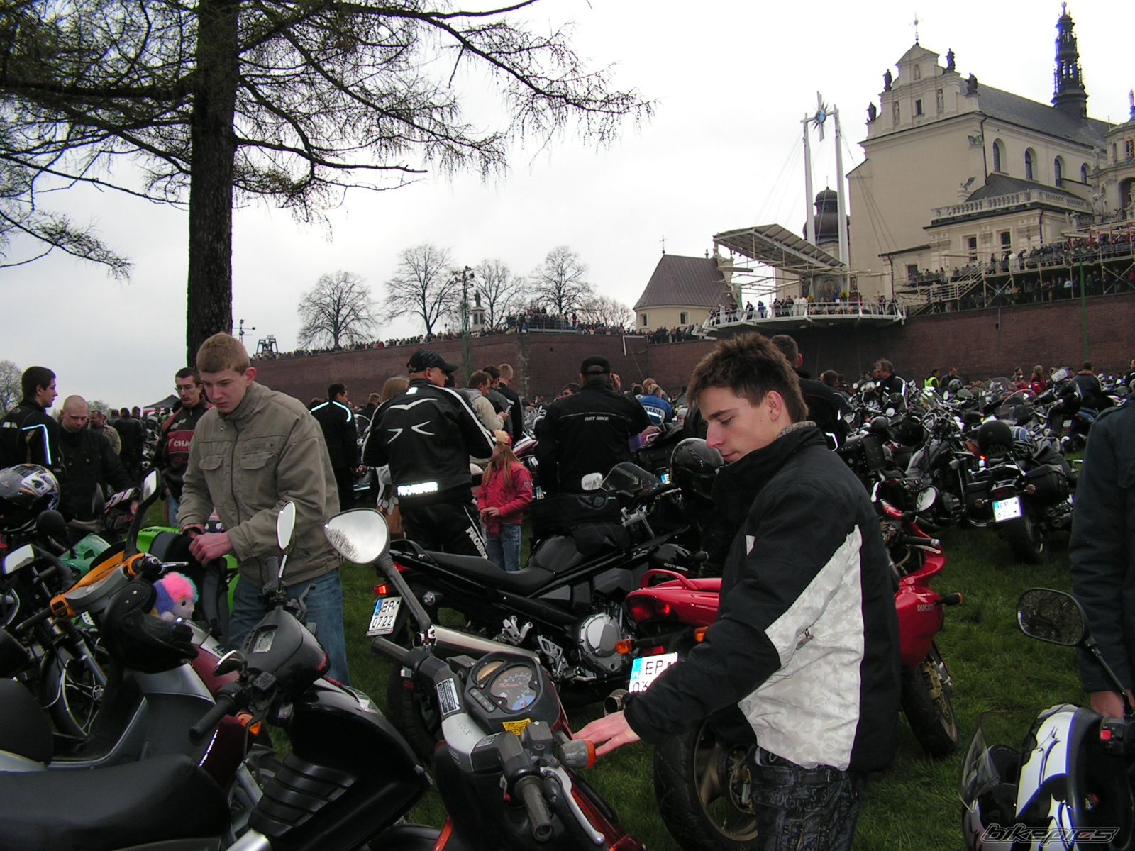 Bike Photo 1260060