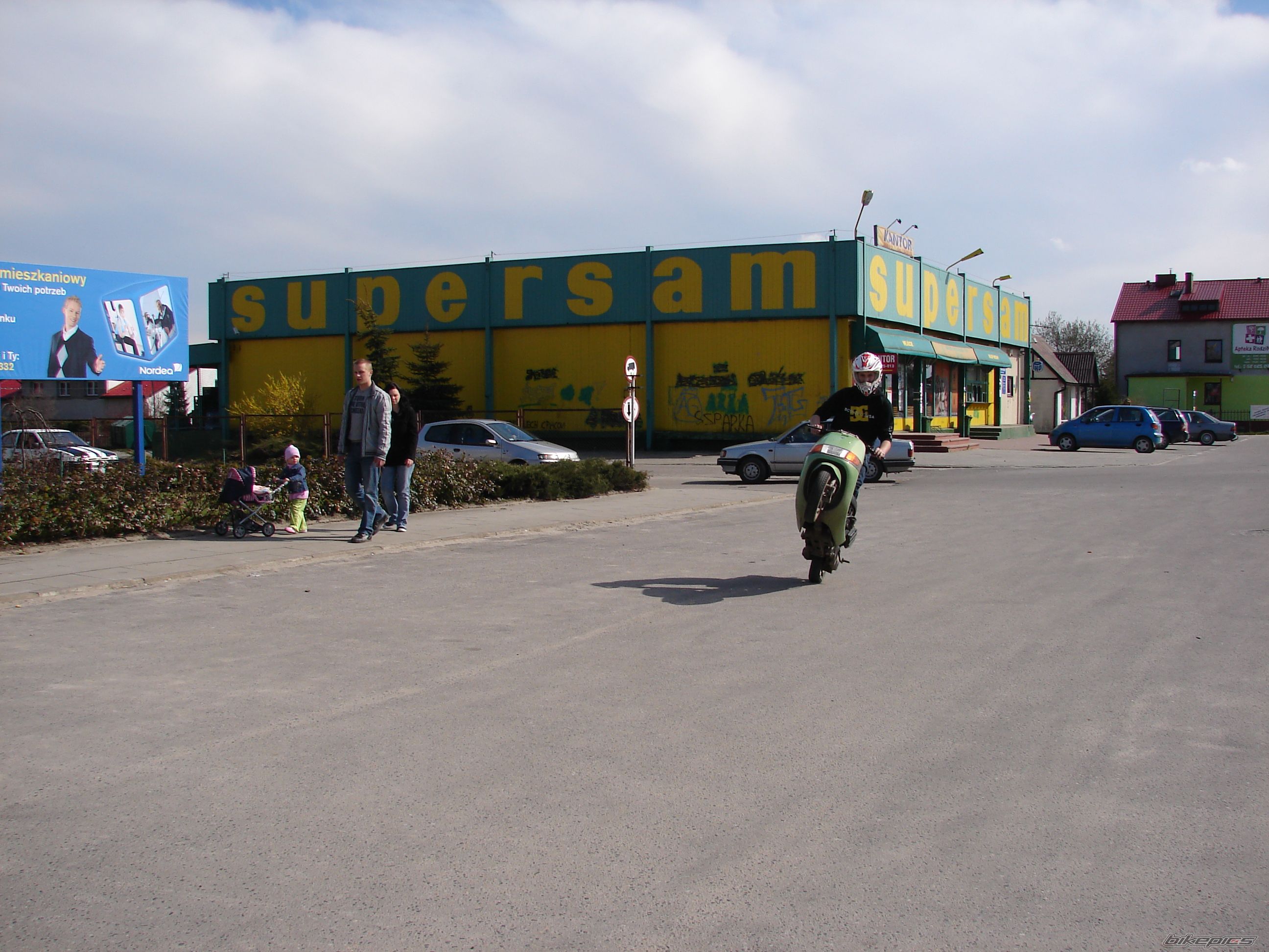 Photo 1262369