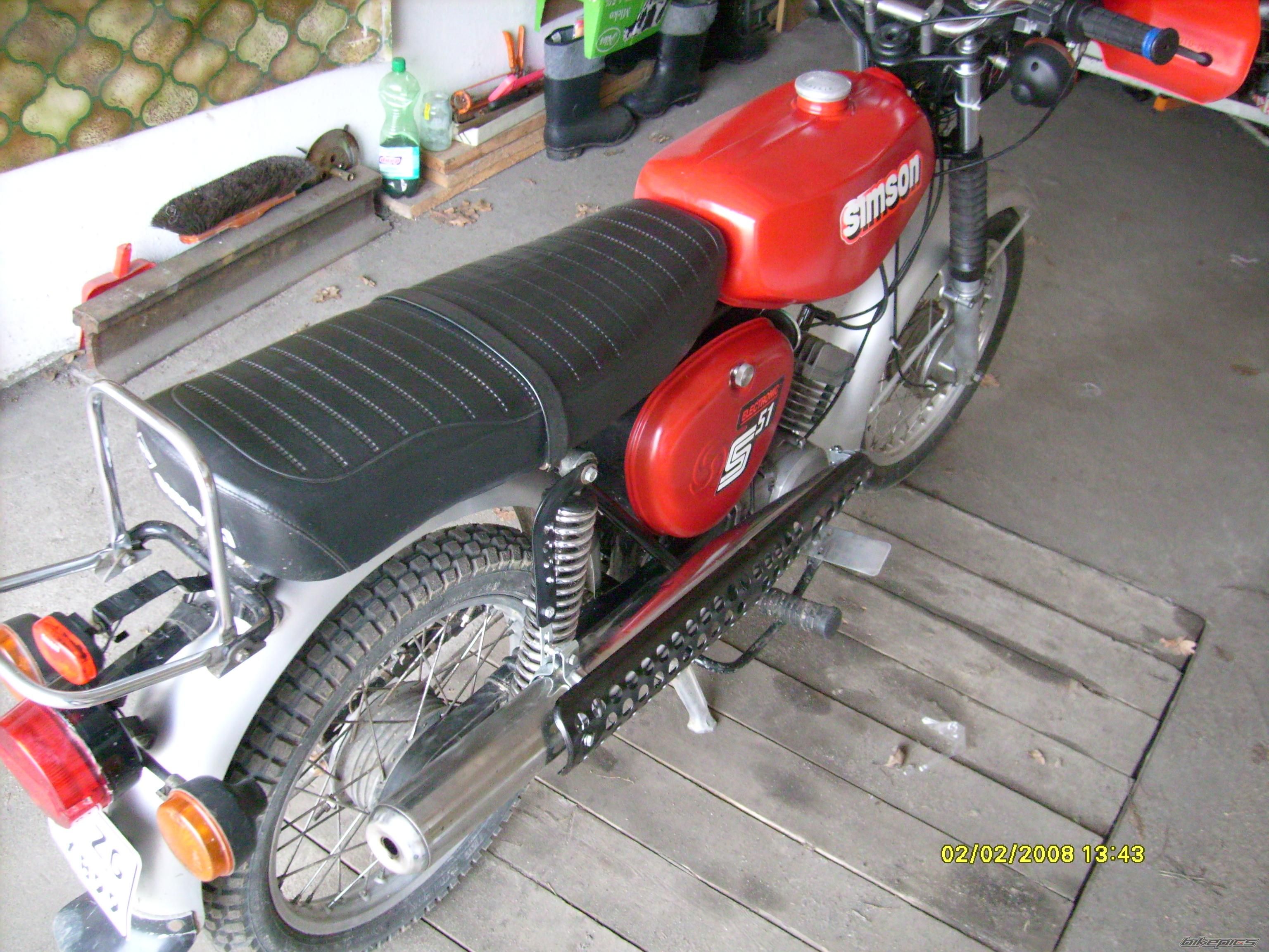 Photo 1266638