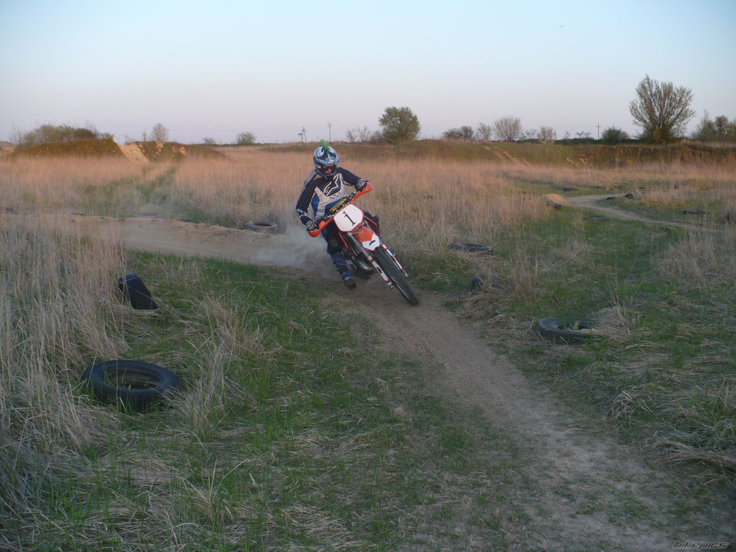 Photo 1266984