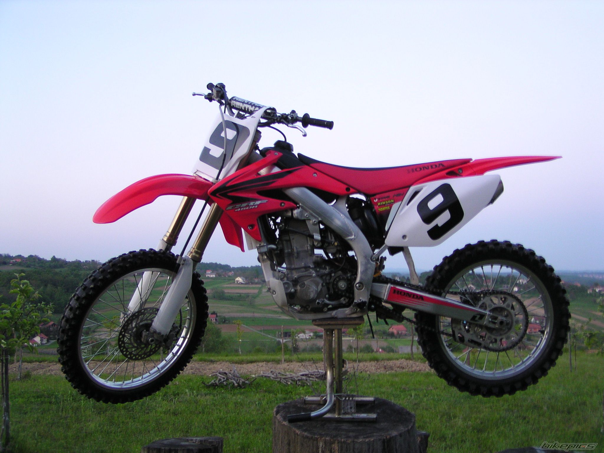 Photo 1268799
