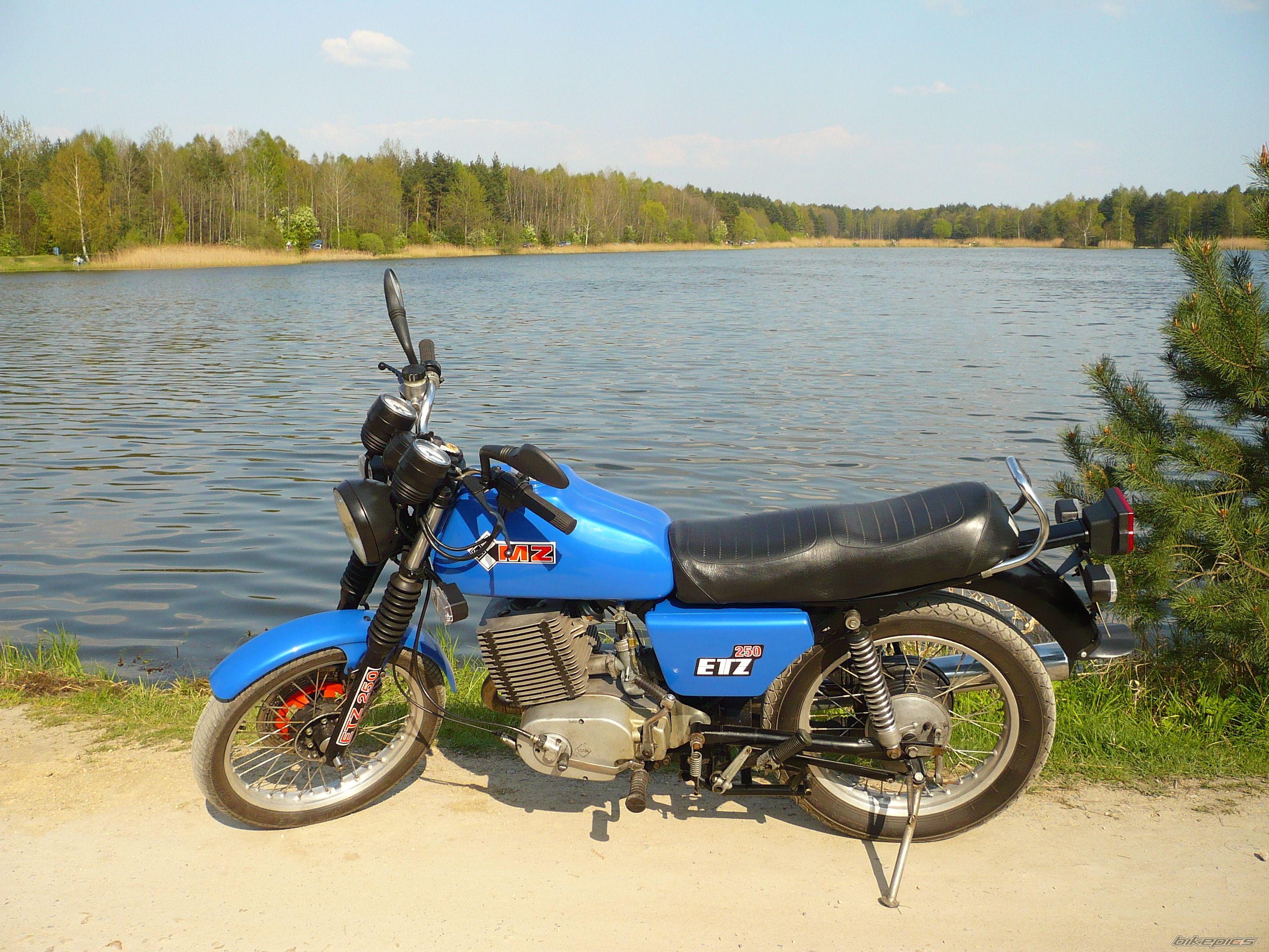 Bike Photo 1271075