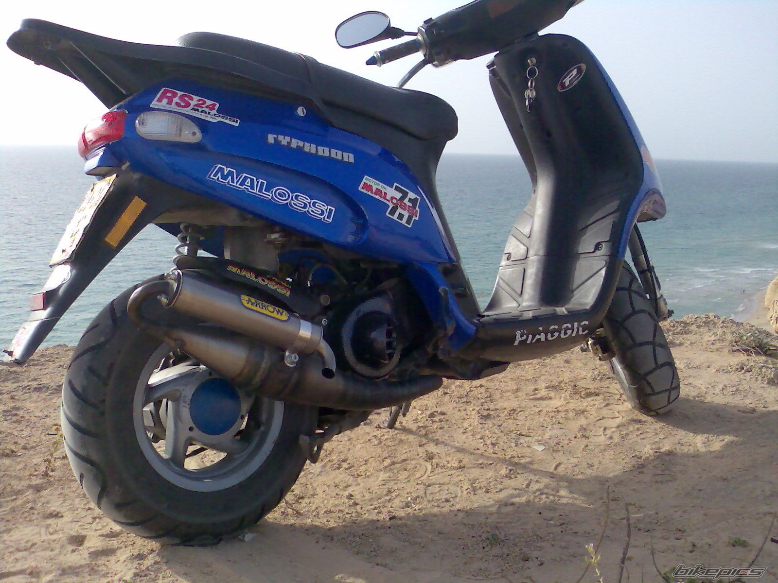 Photo 1271269