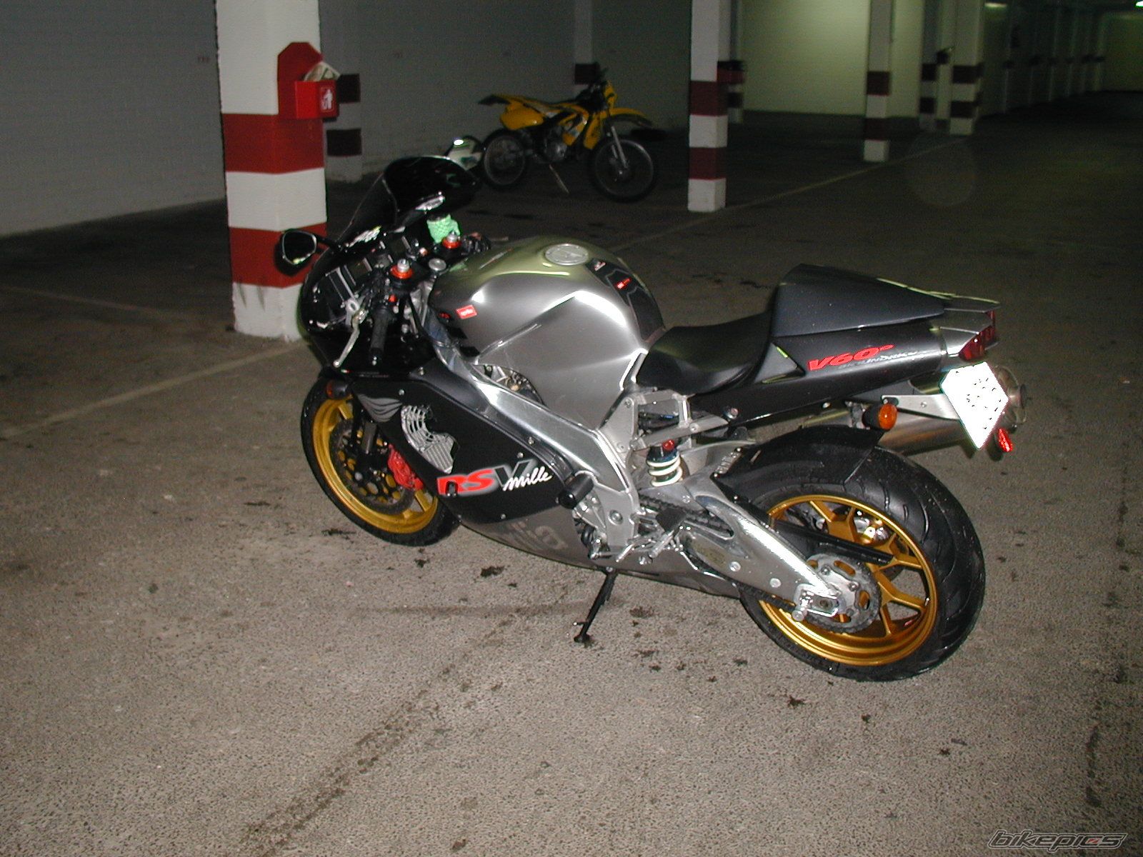 Photo 1272027