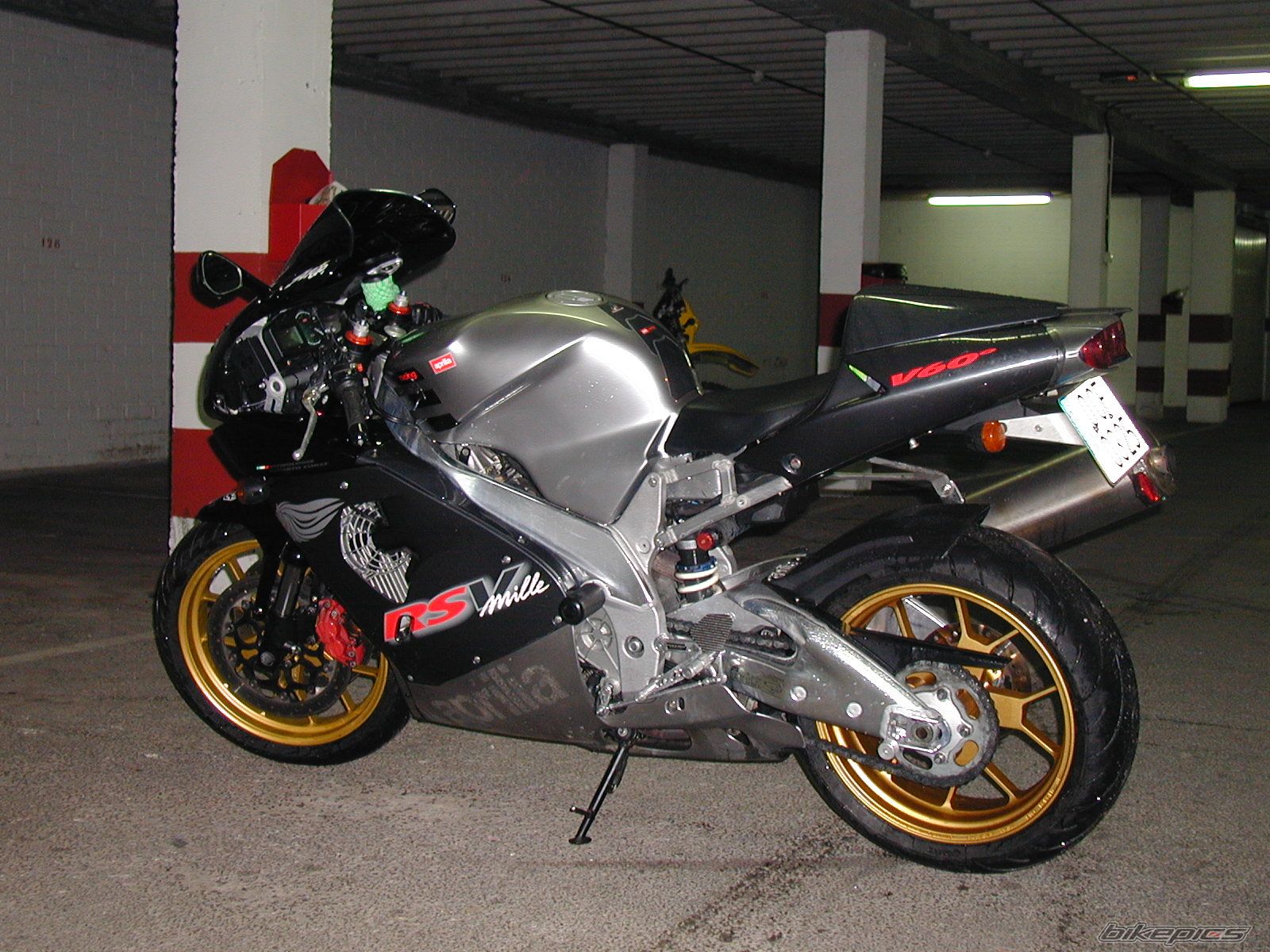 Photo 1272032