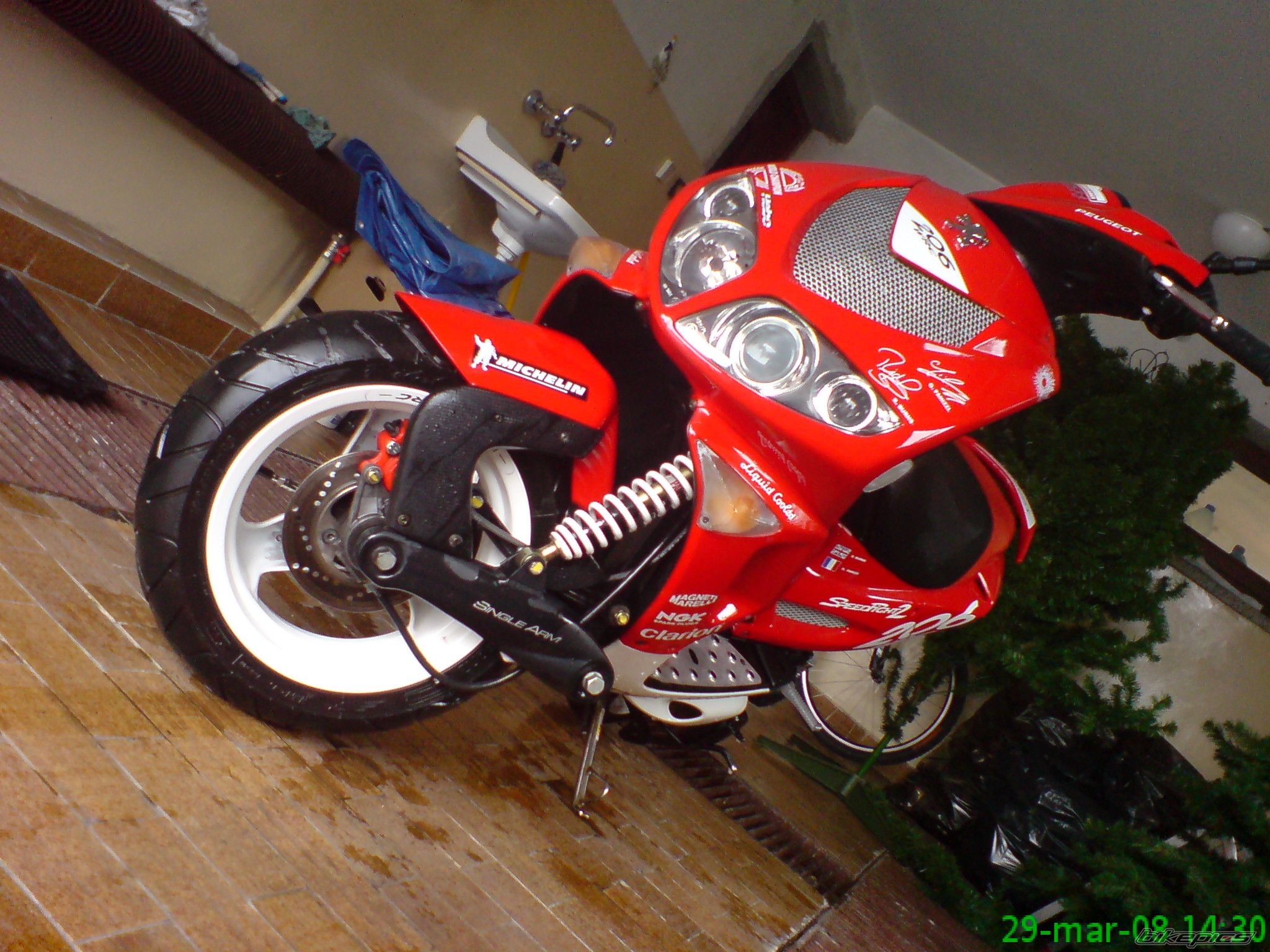 Photo 1272155