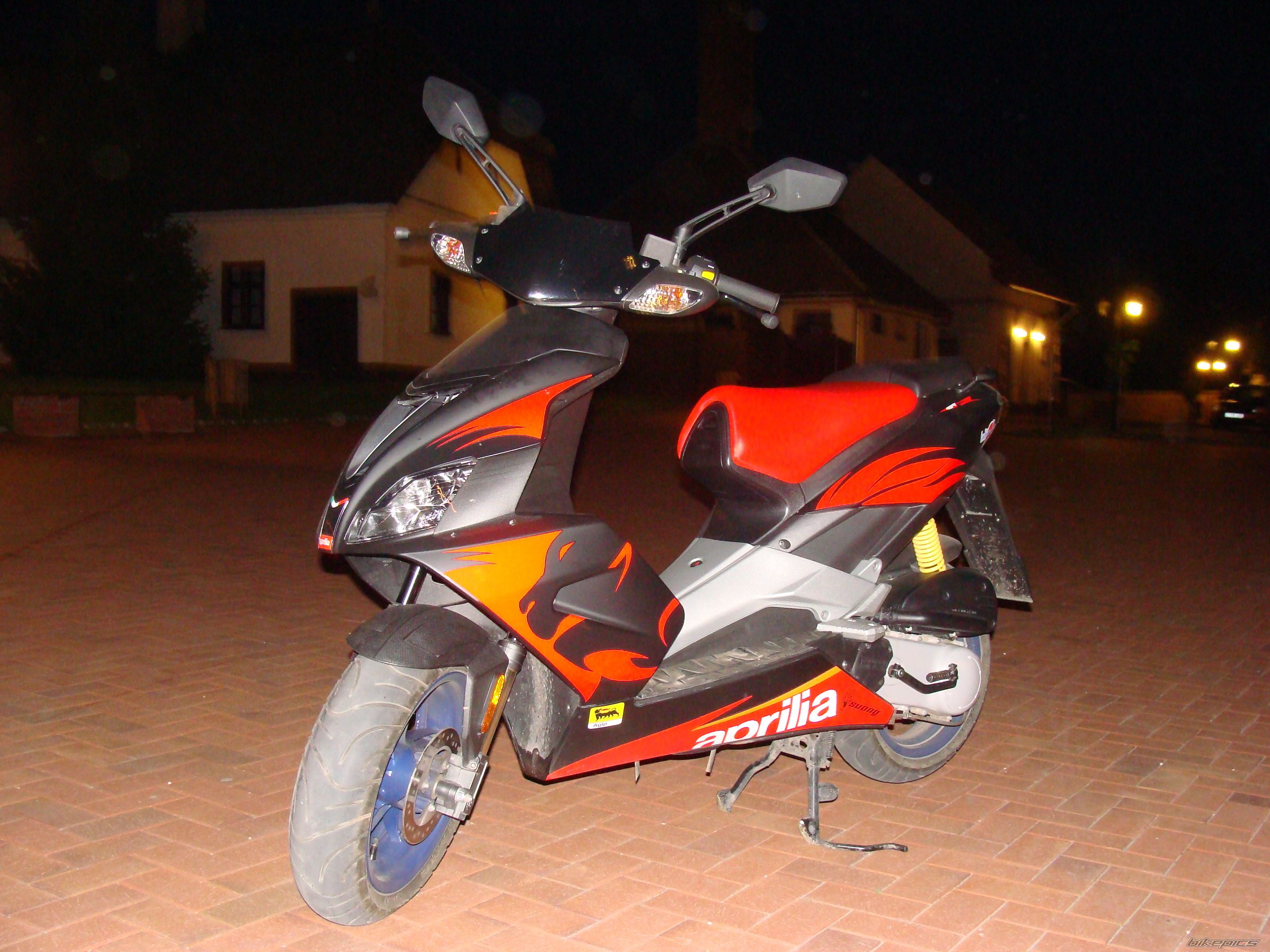 Photo 1272230