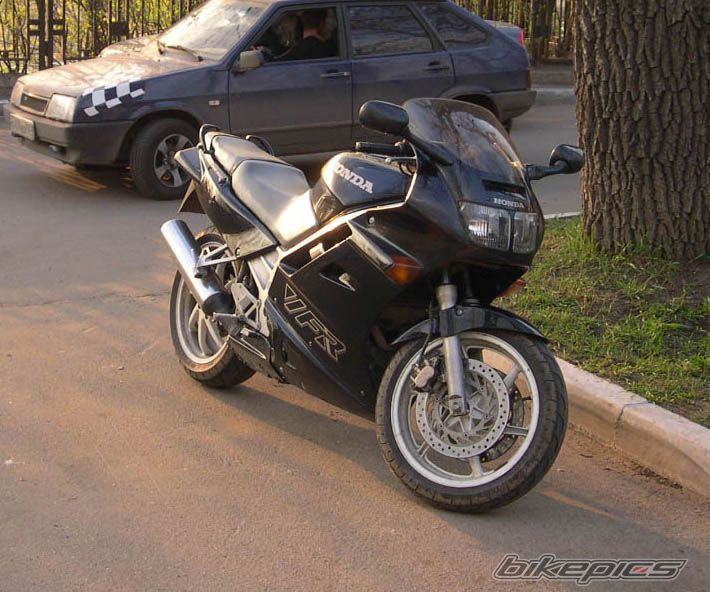 Photo 1272409