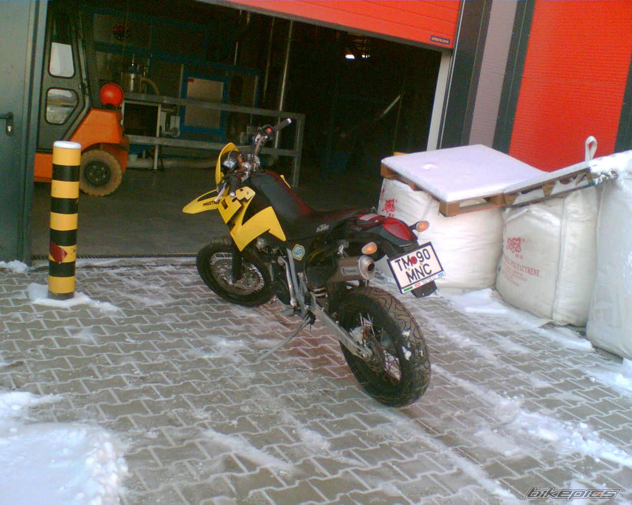 Photo 1272426