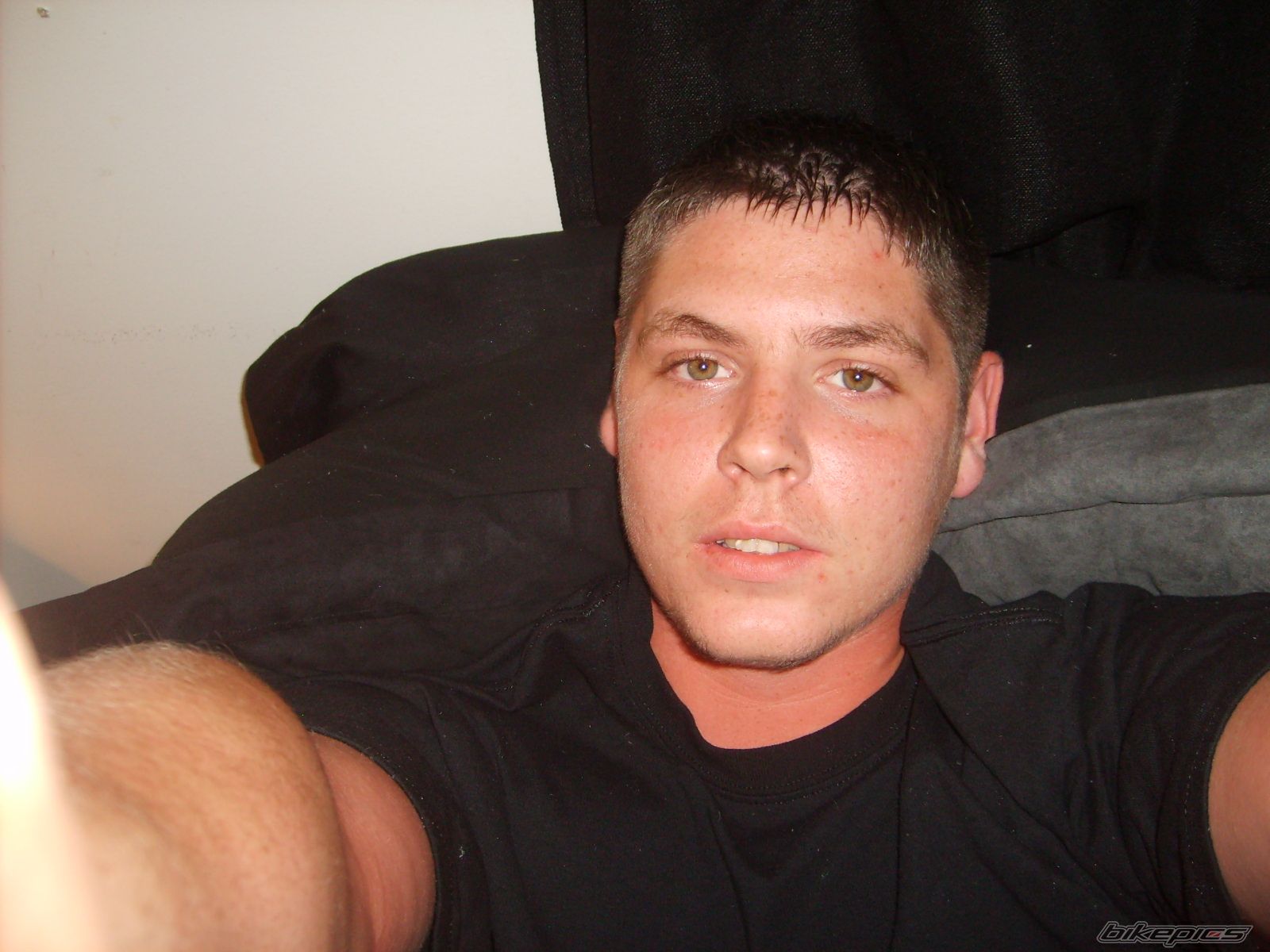 Photo 1272437