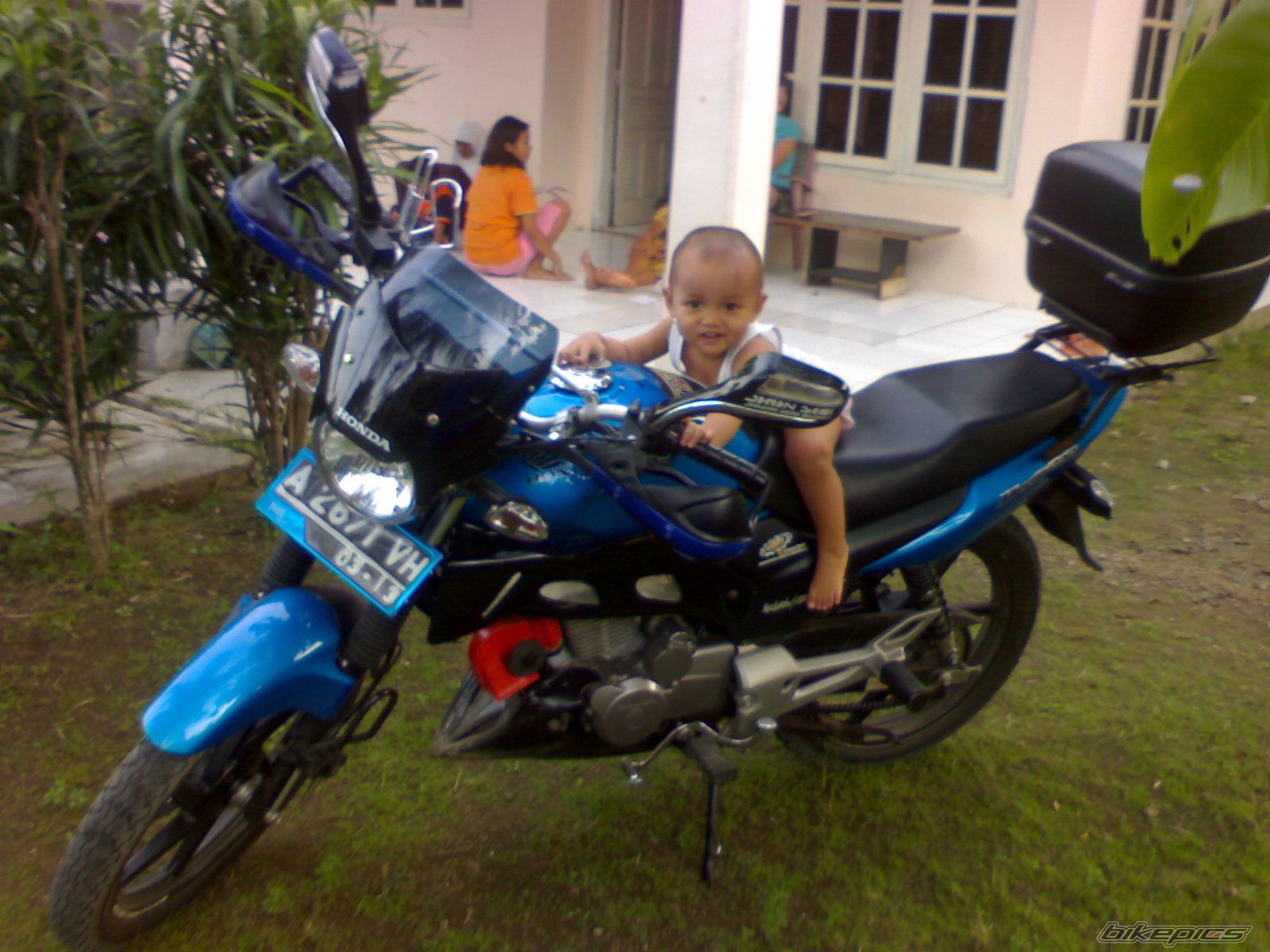Photo 1272463