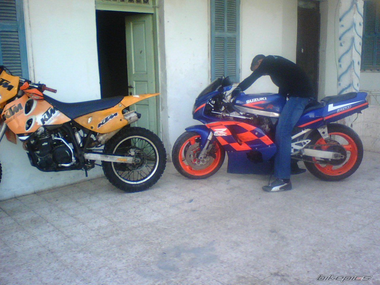 Photo 1272497