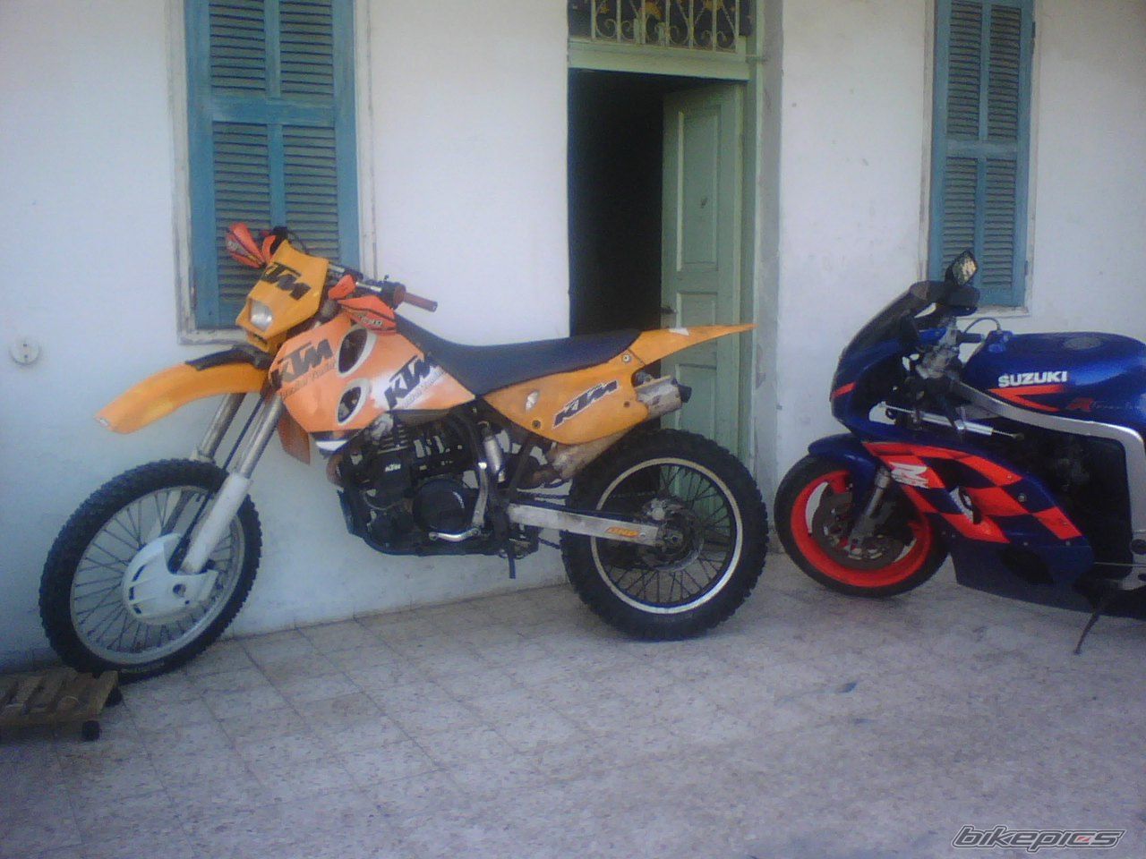 Photo 1272506