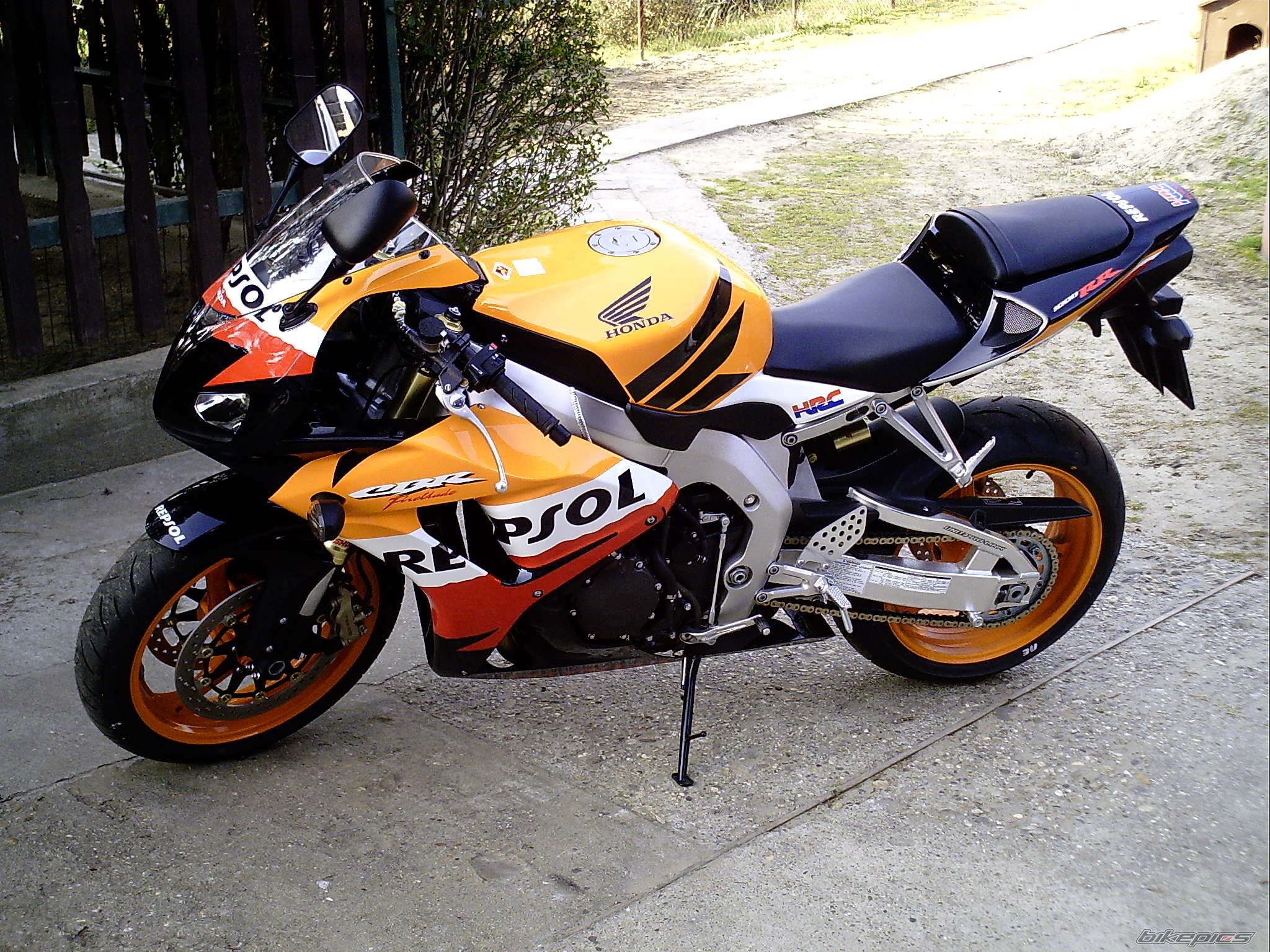 Photo 1272561